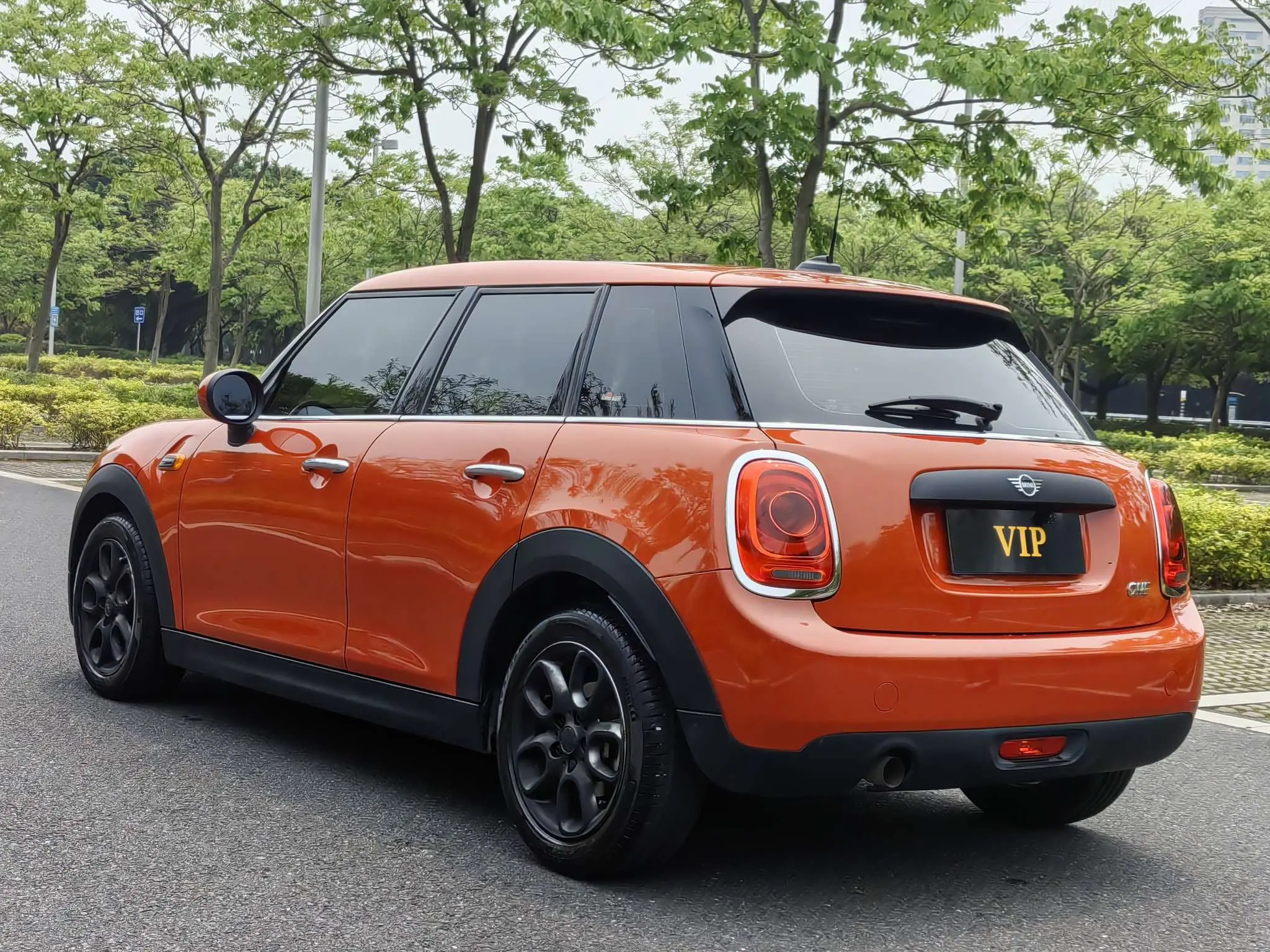 MINI 
