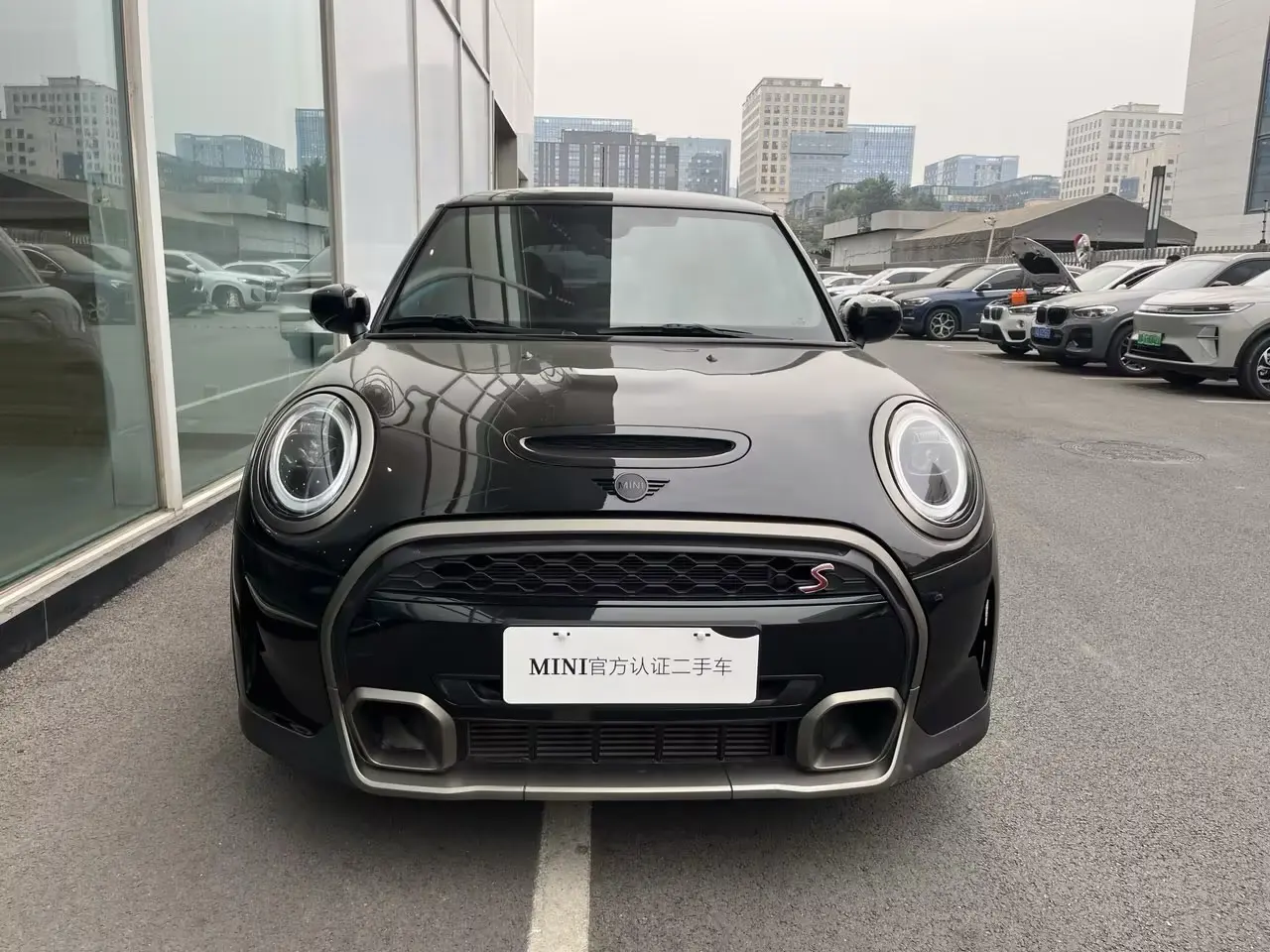 MINI 