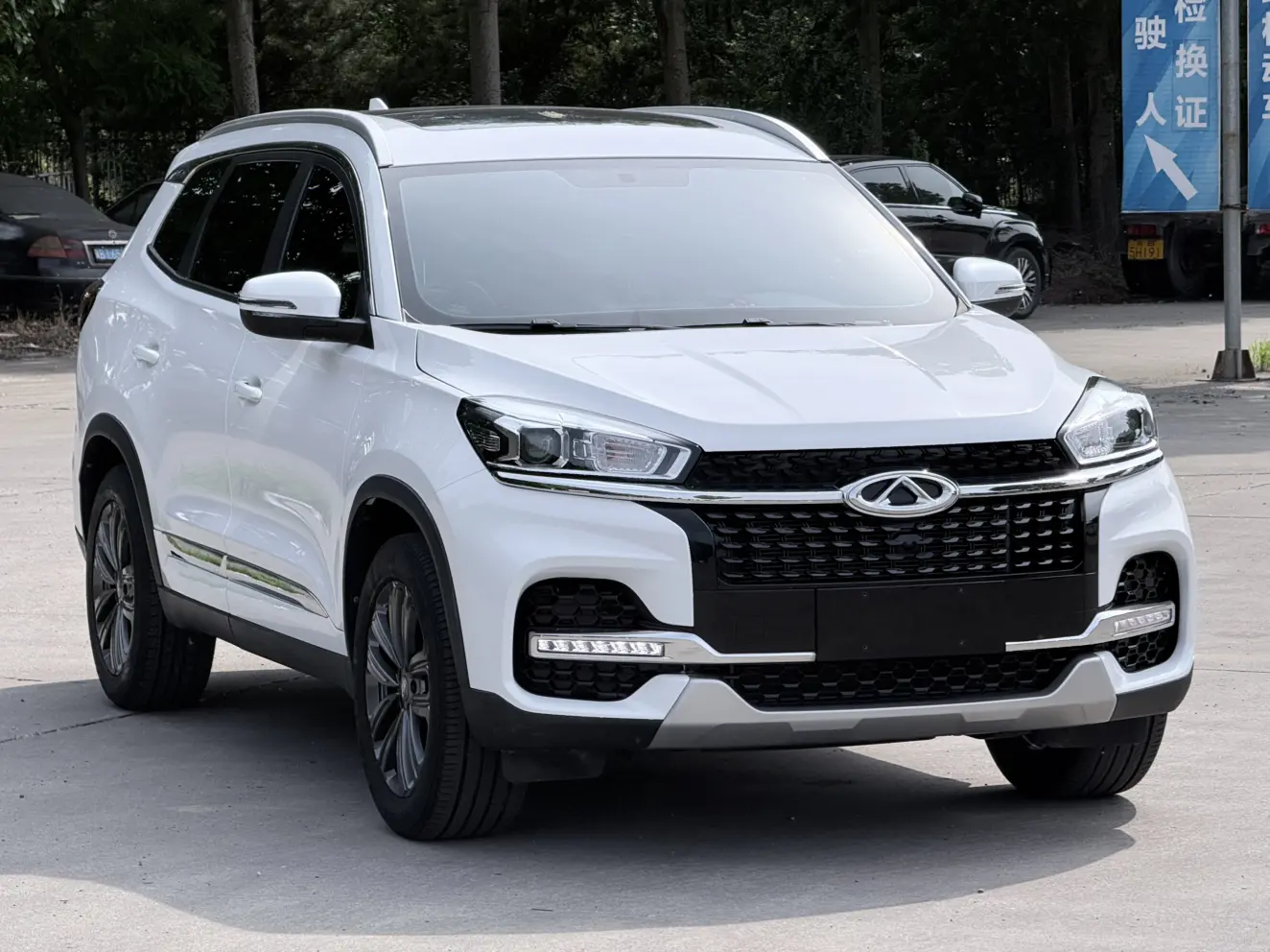 Chery Tiggo 8