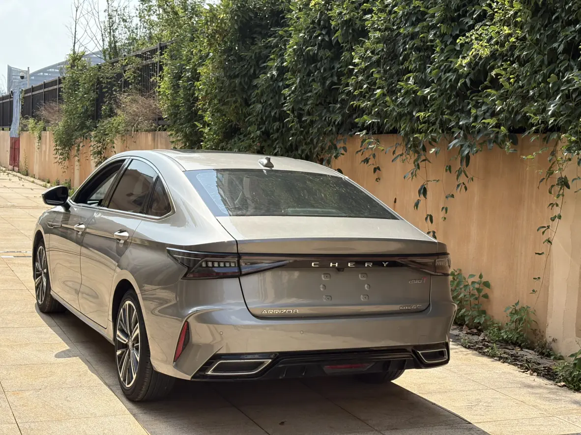 Chery Arrizo 8