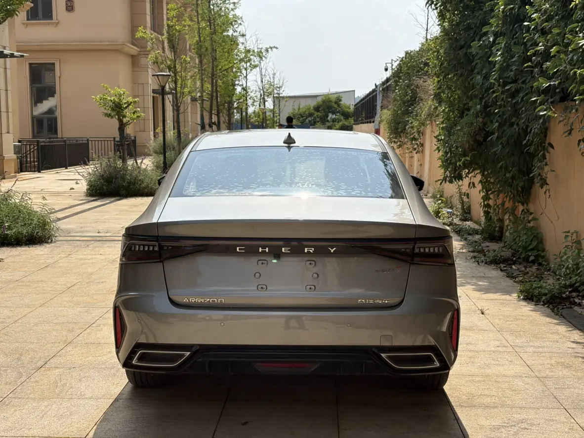 Chery Arrizo 8