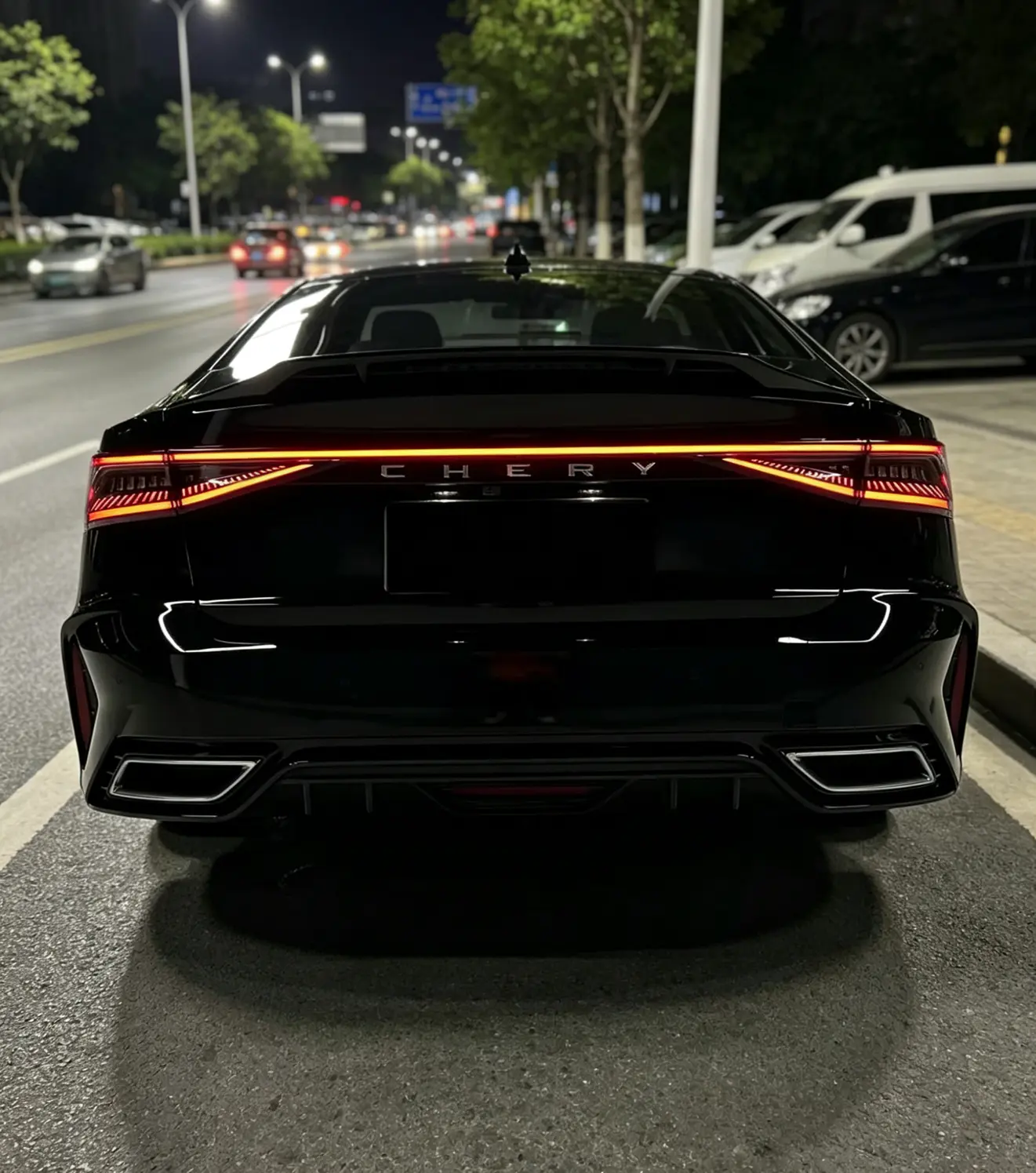 Chery Arrizo 8