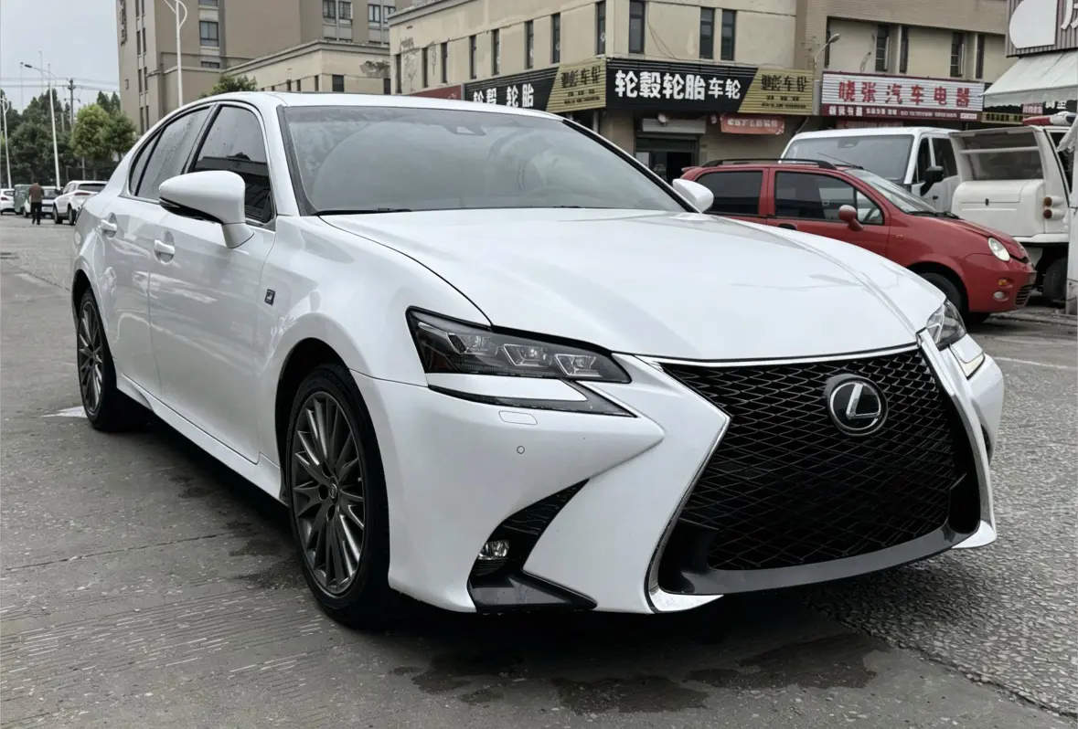 Lexus GS