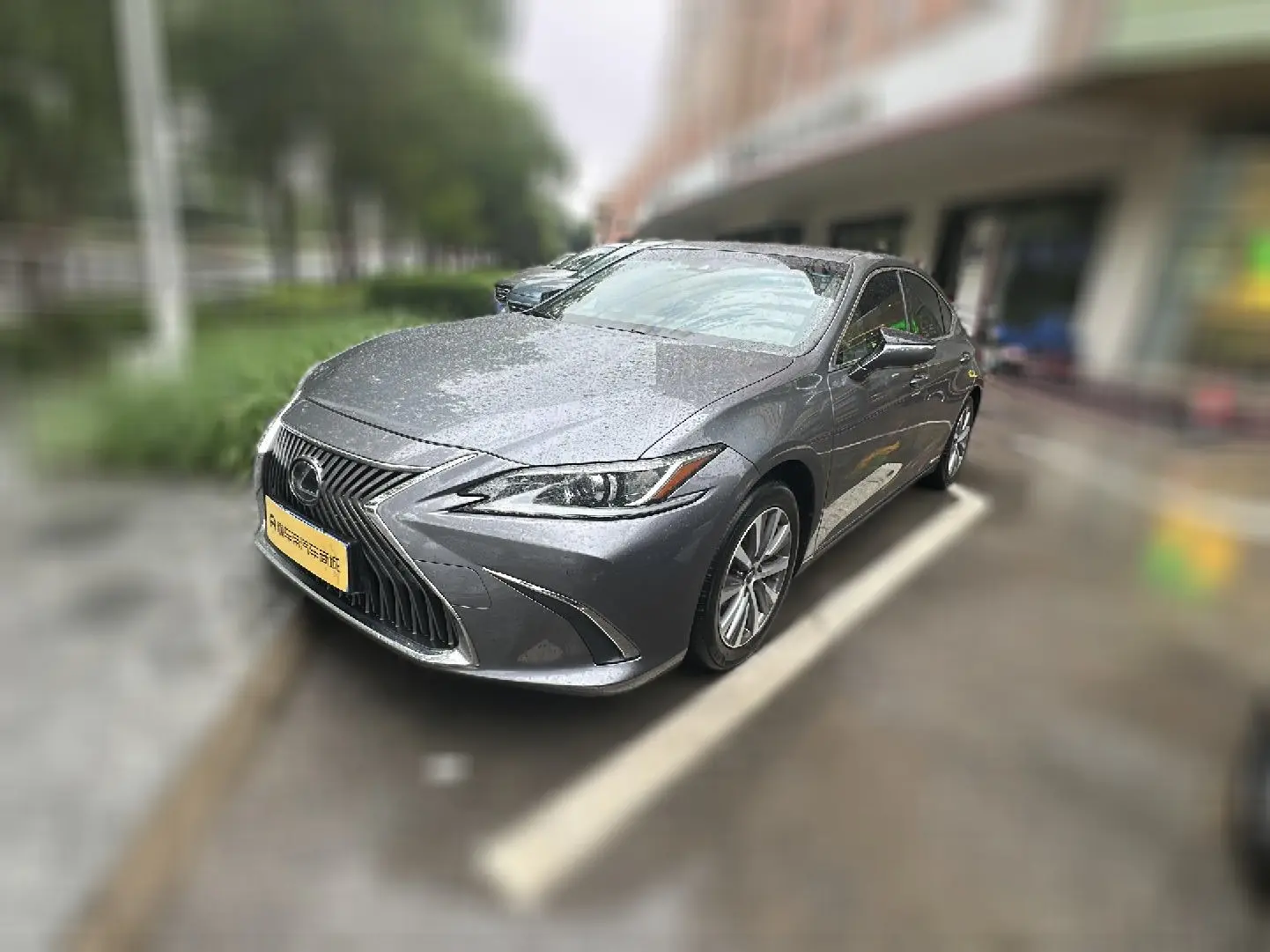 Lexus ES