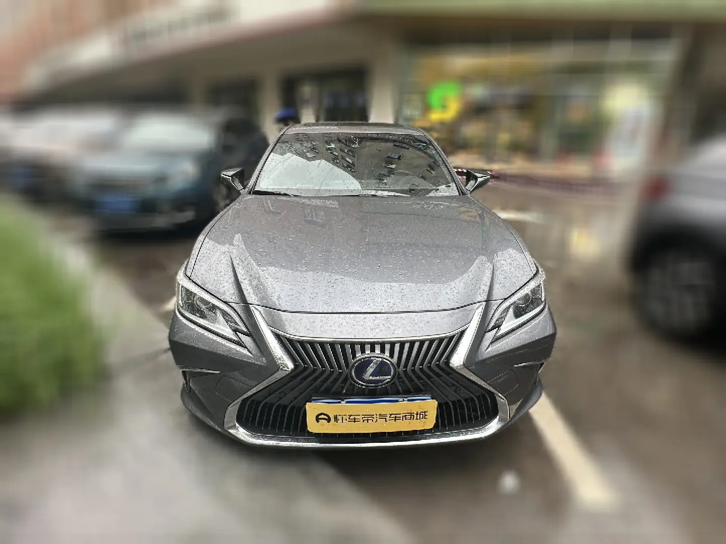Lexus ES