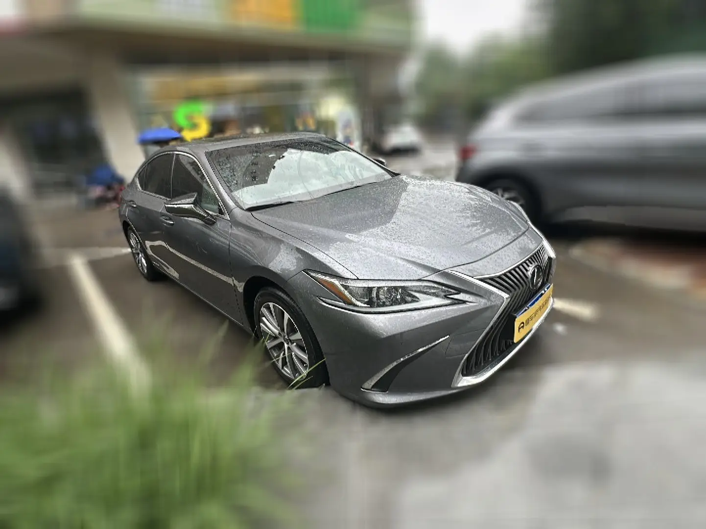 Lexus ES