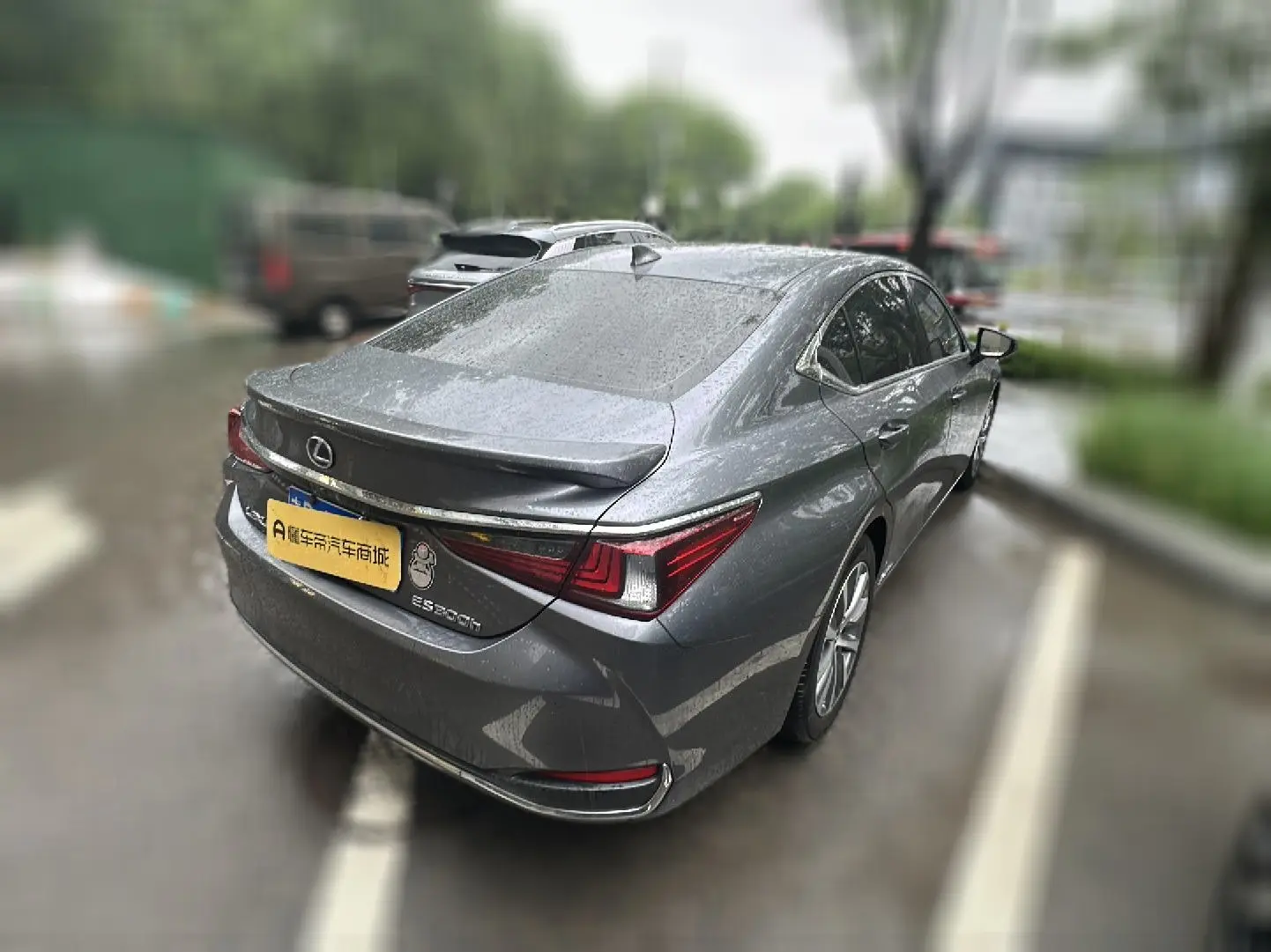 Lexus ES