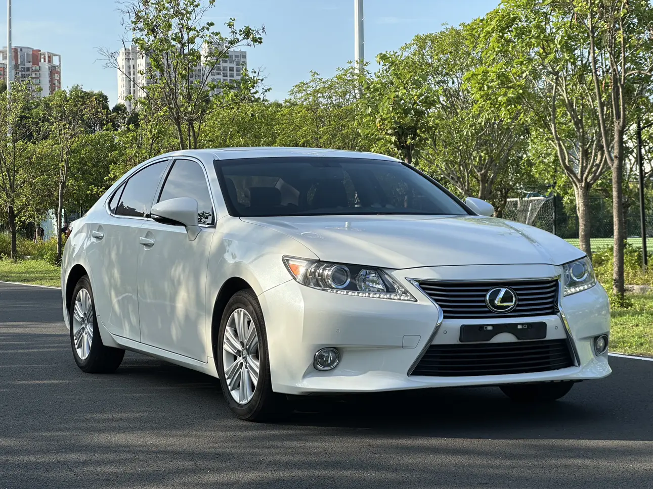 Lexus ES