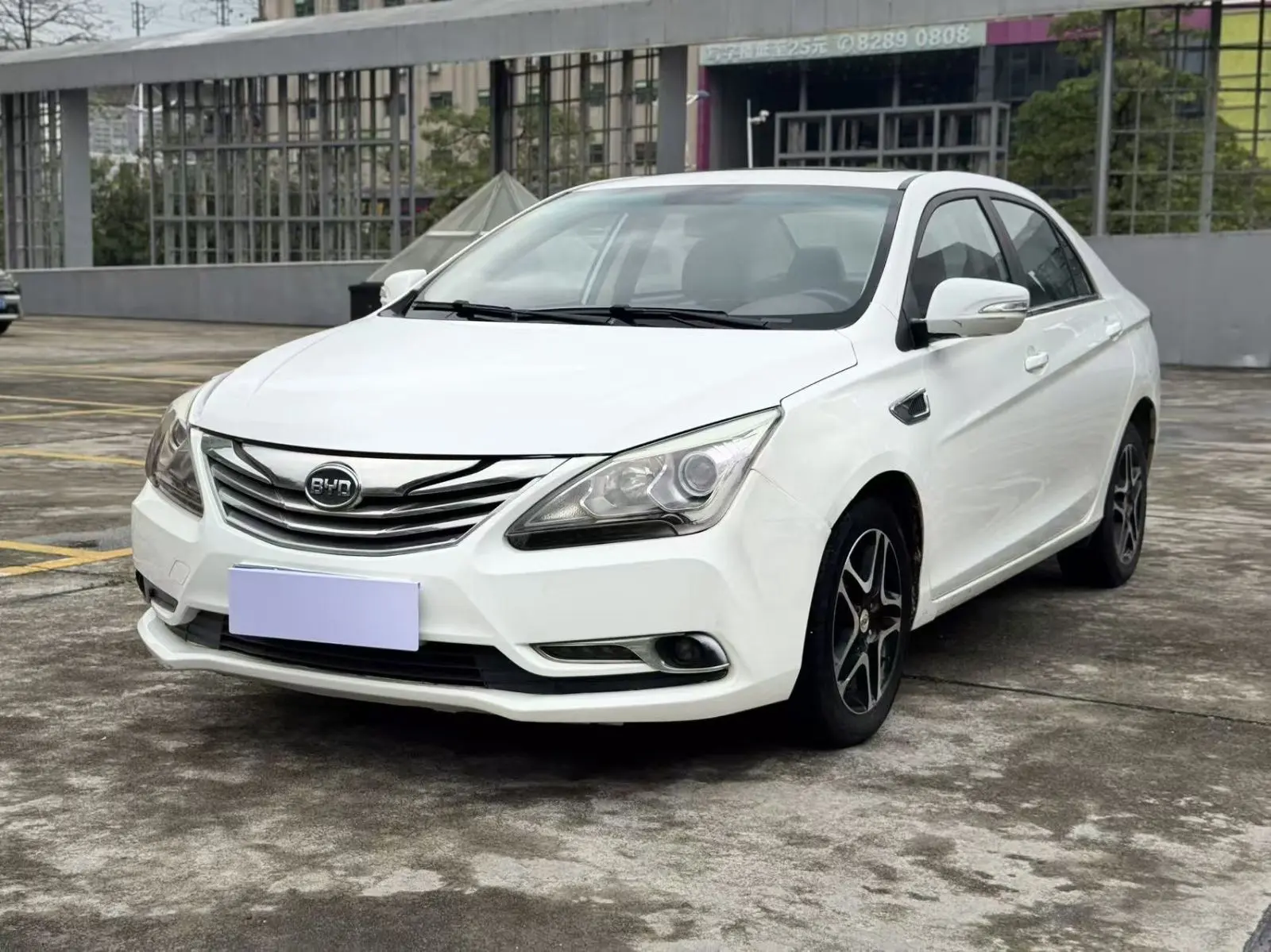 BYD G5
