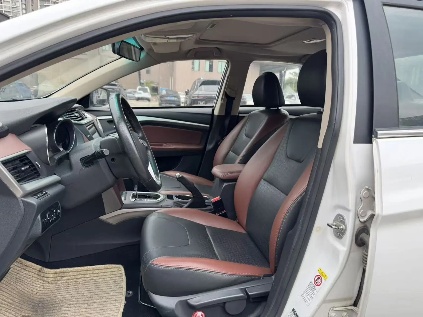 BYD G5