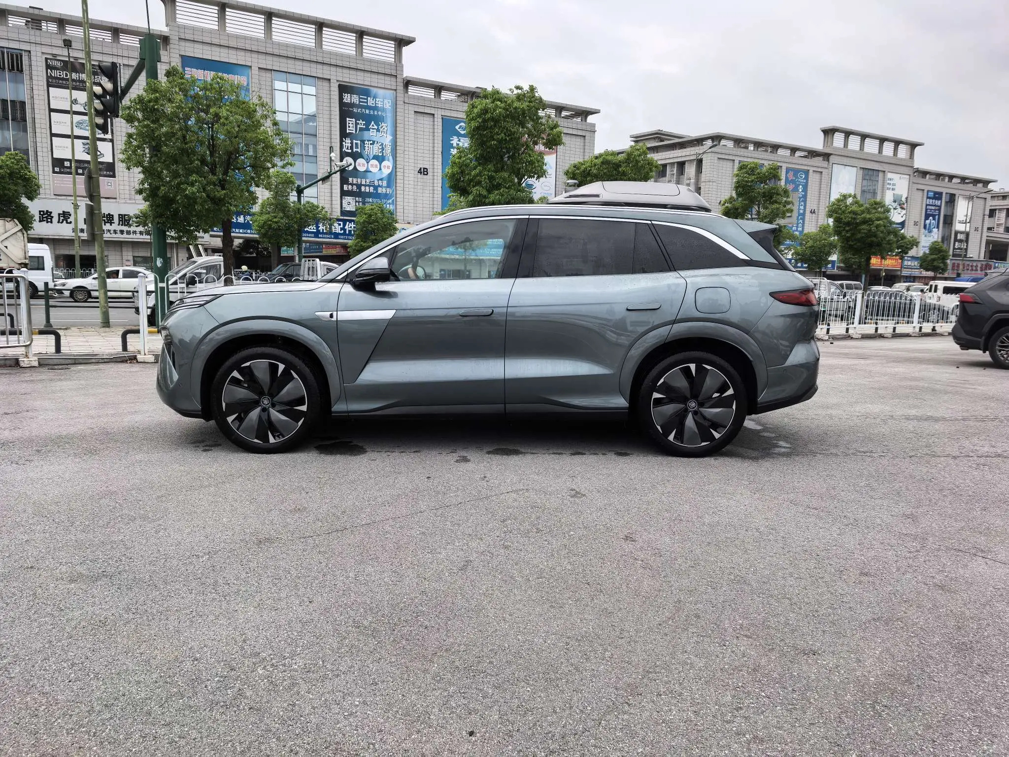 BYD Tang L DM