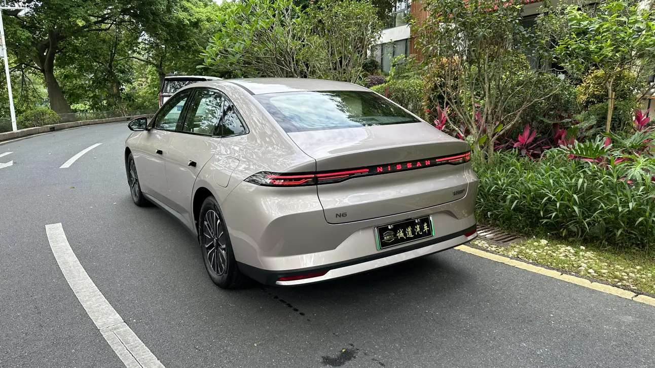 Nissan N6