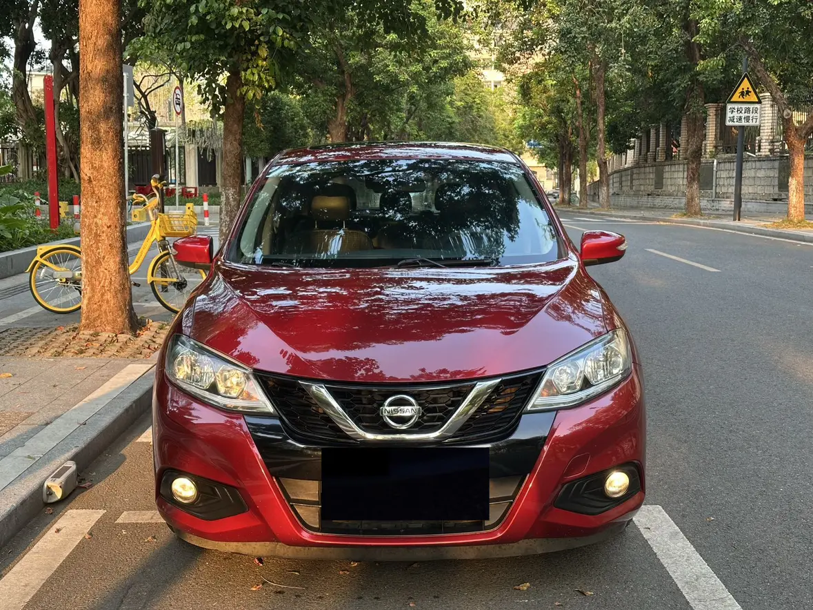 Nissan Tiida