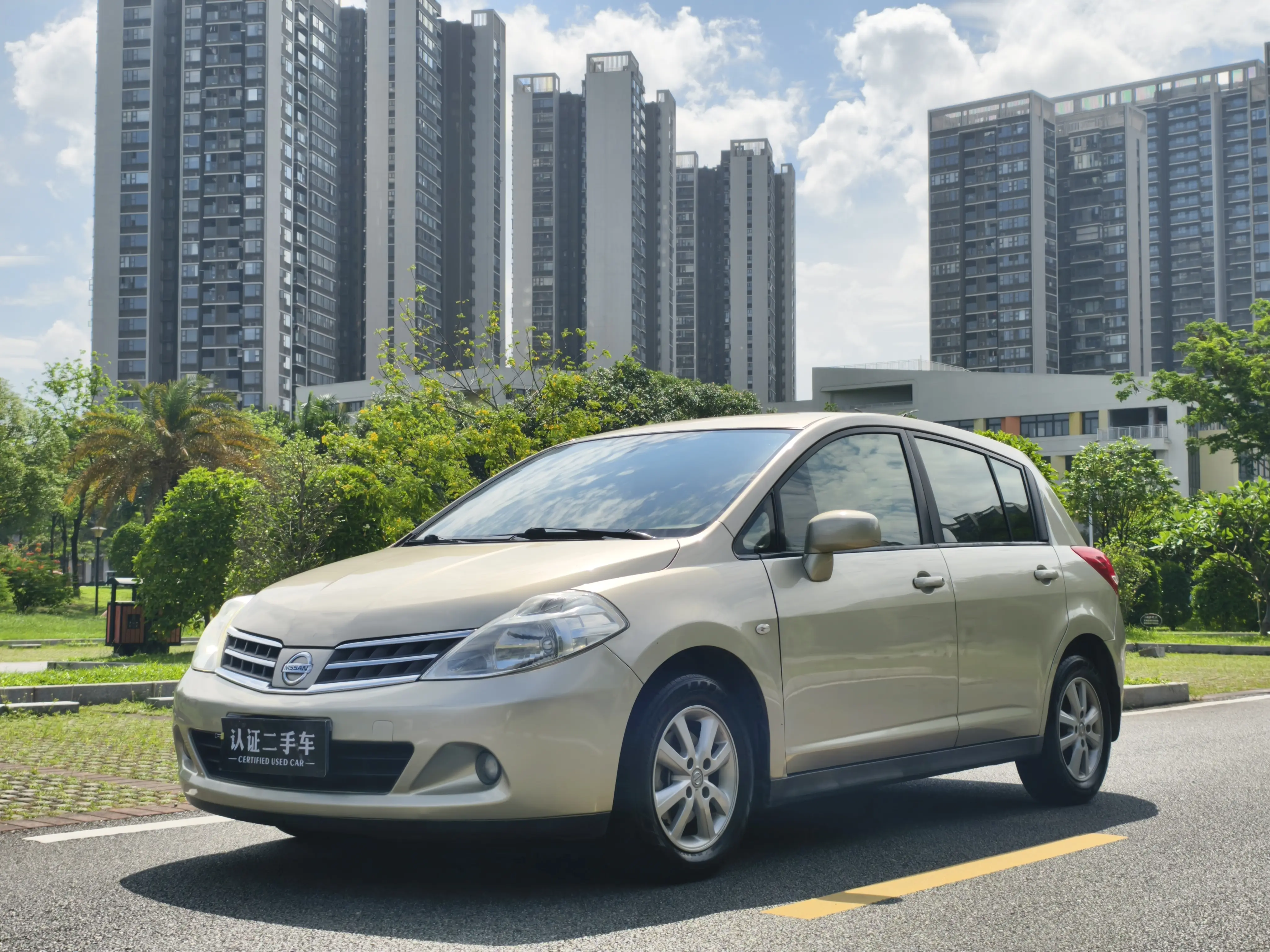 Nissan Tiida