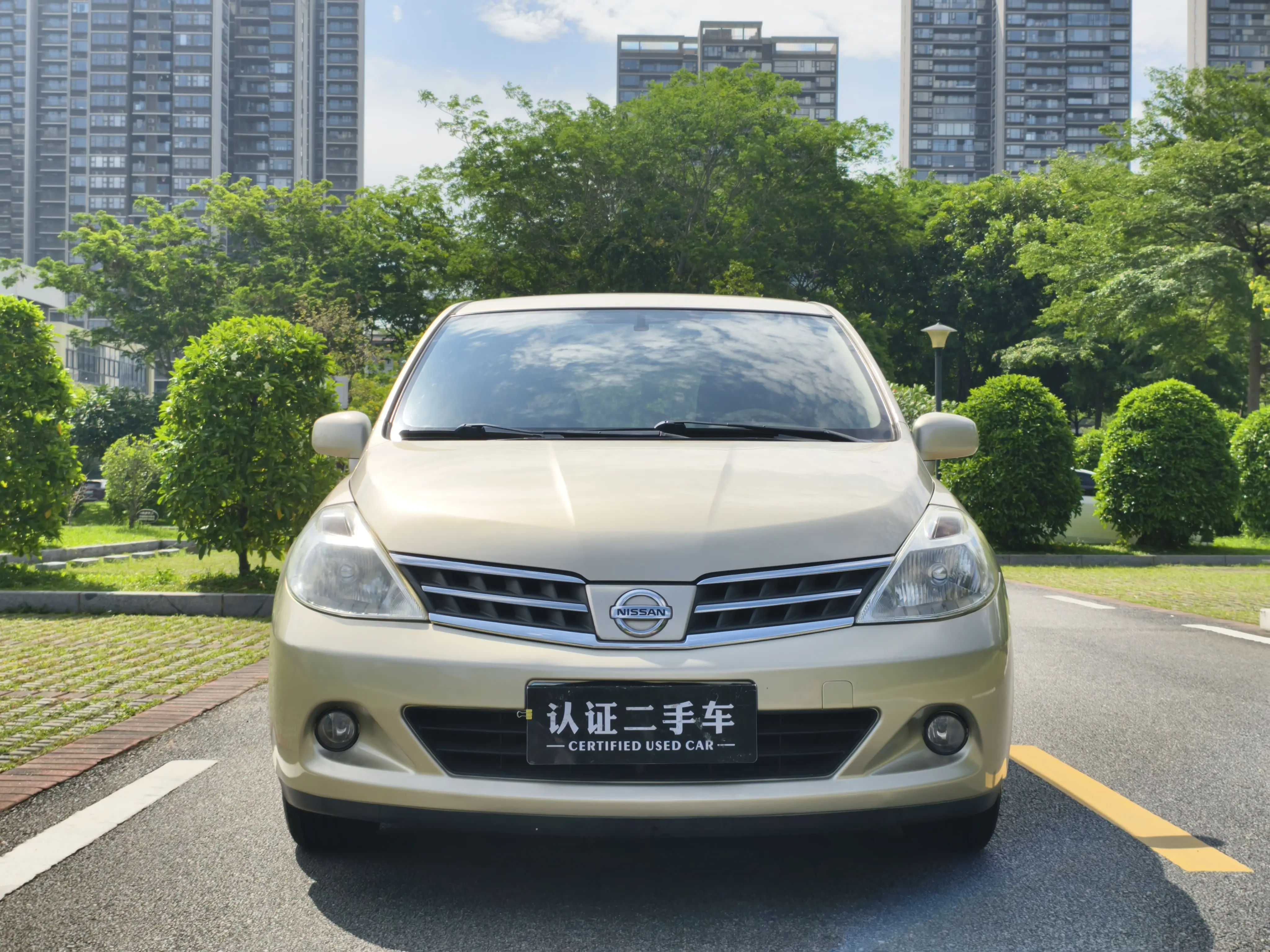 Nissan Tiida