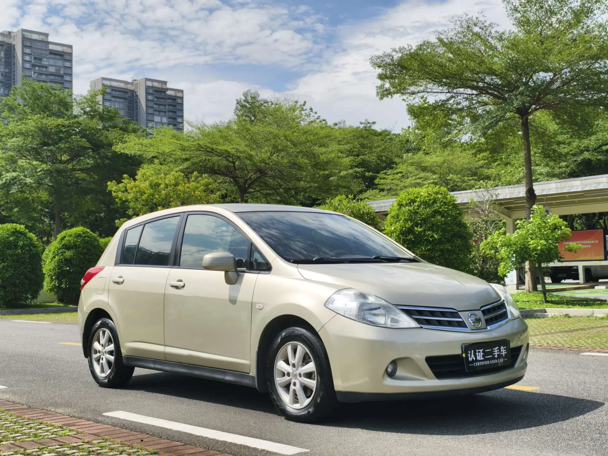 Nissan Tiida