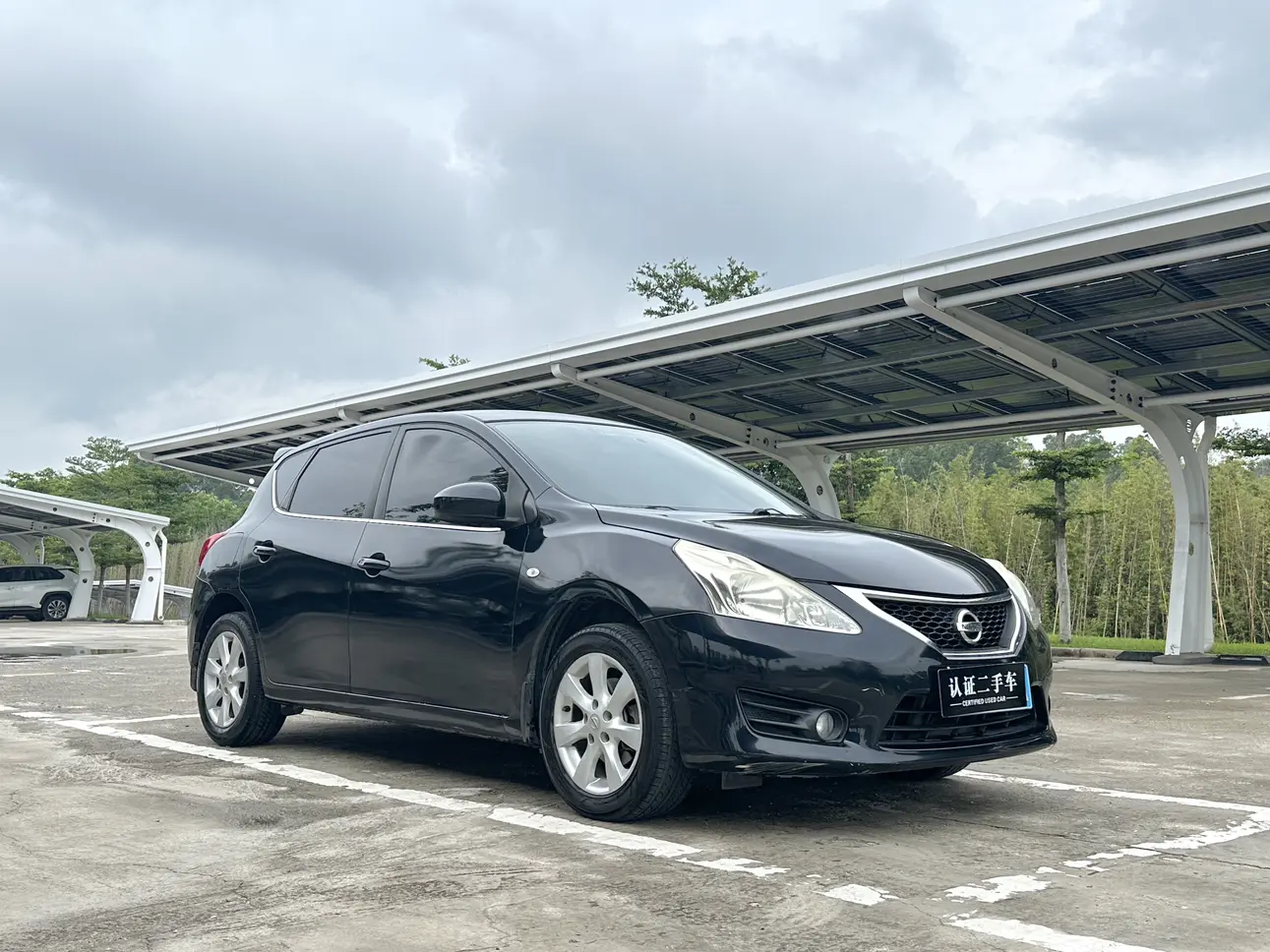 Nissan Tiida