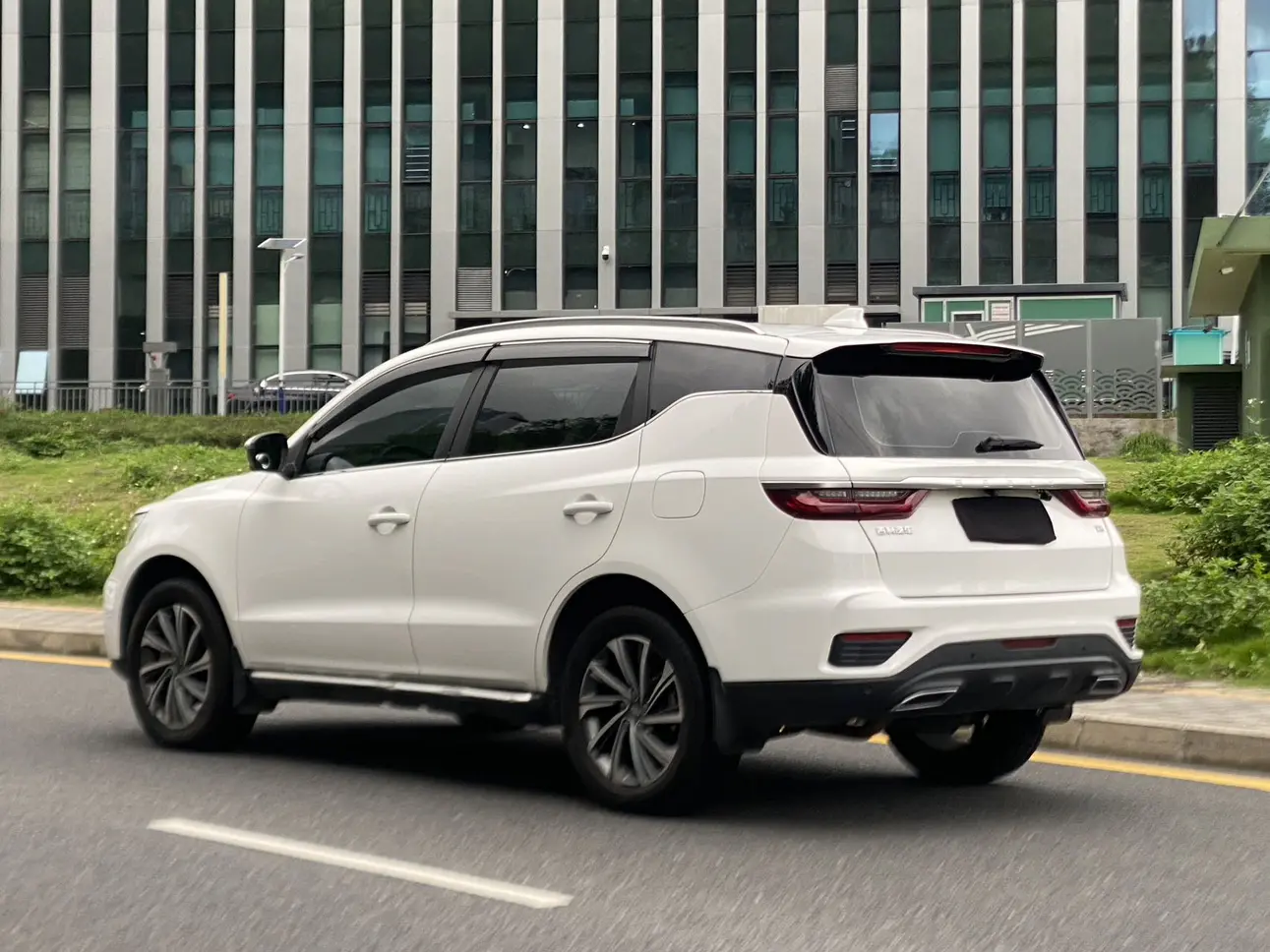 Geely Vision X6