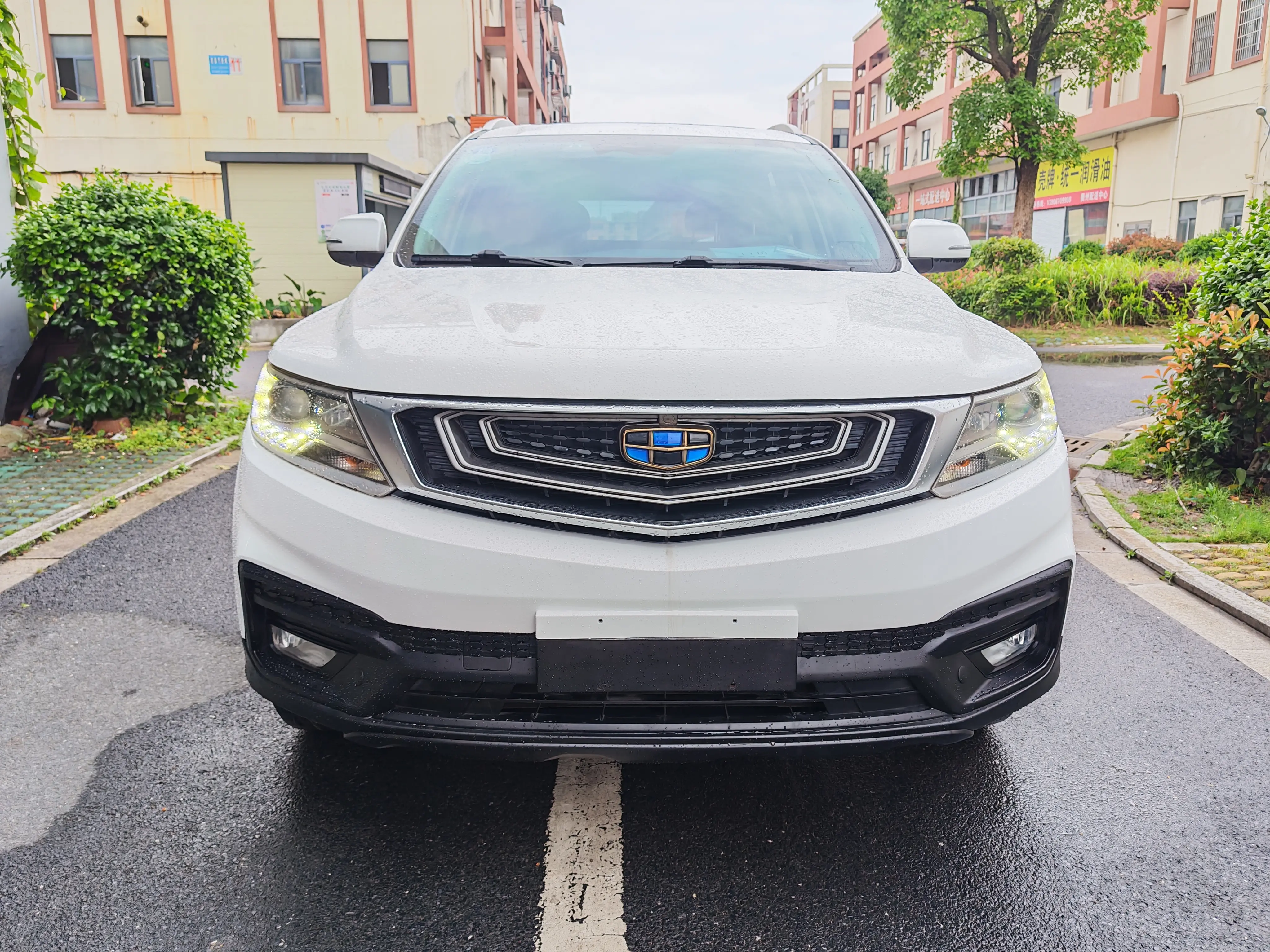 Geely Vision X6