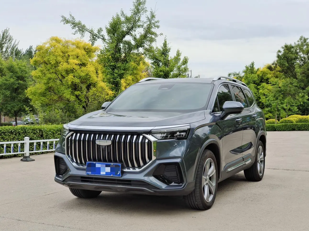 Geely Haoyue L