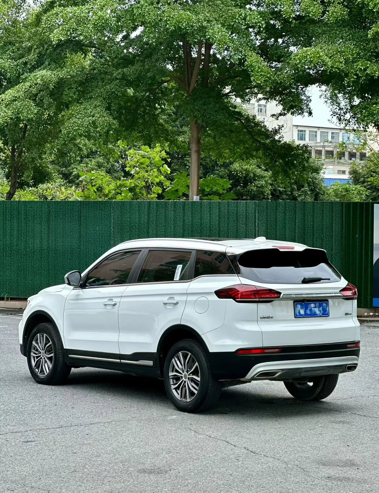 Geely Atlas