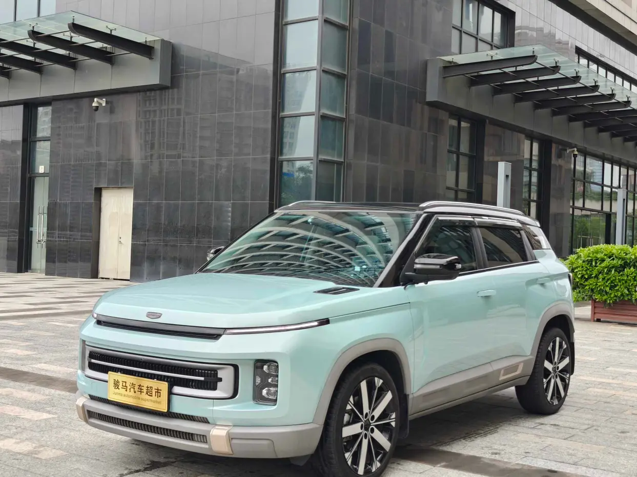 Geely ICON