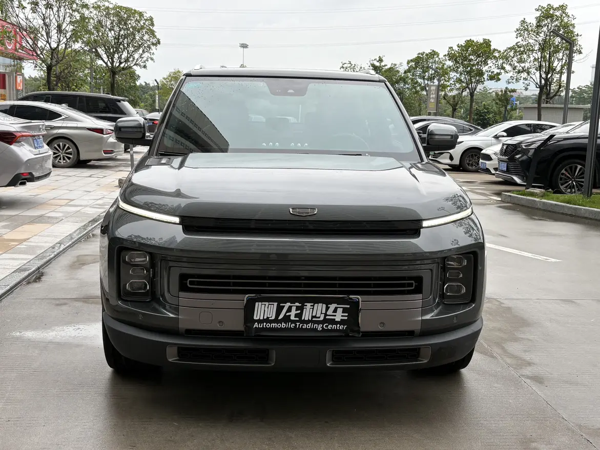 Geely ICON