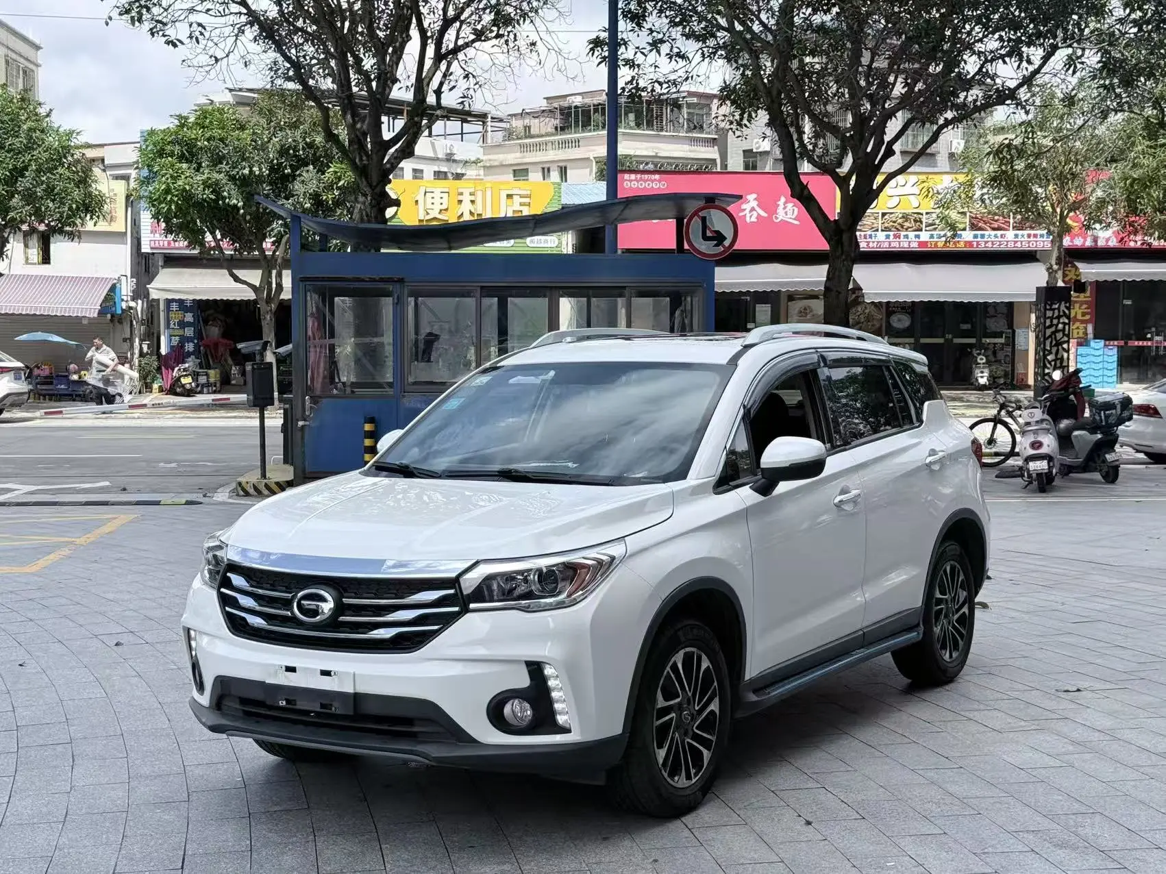 GAC Trumpchi GS4