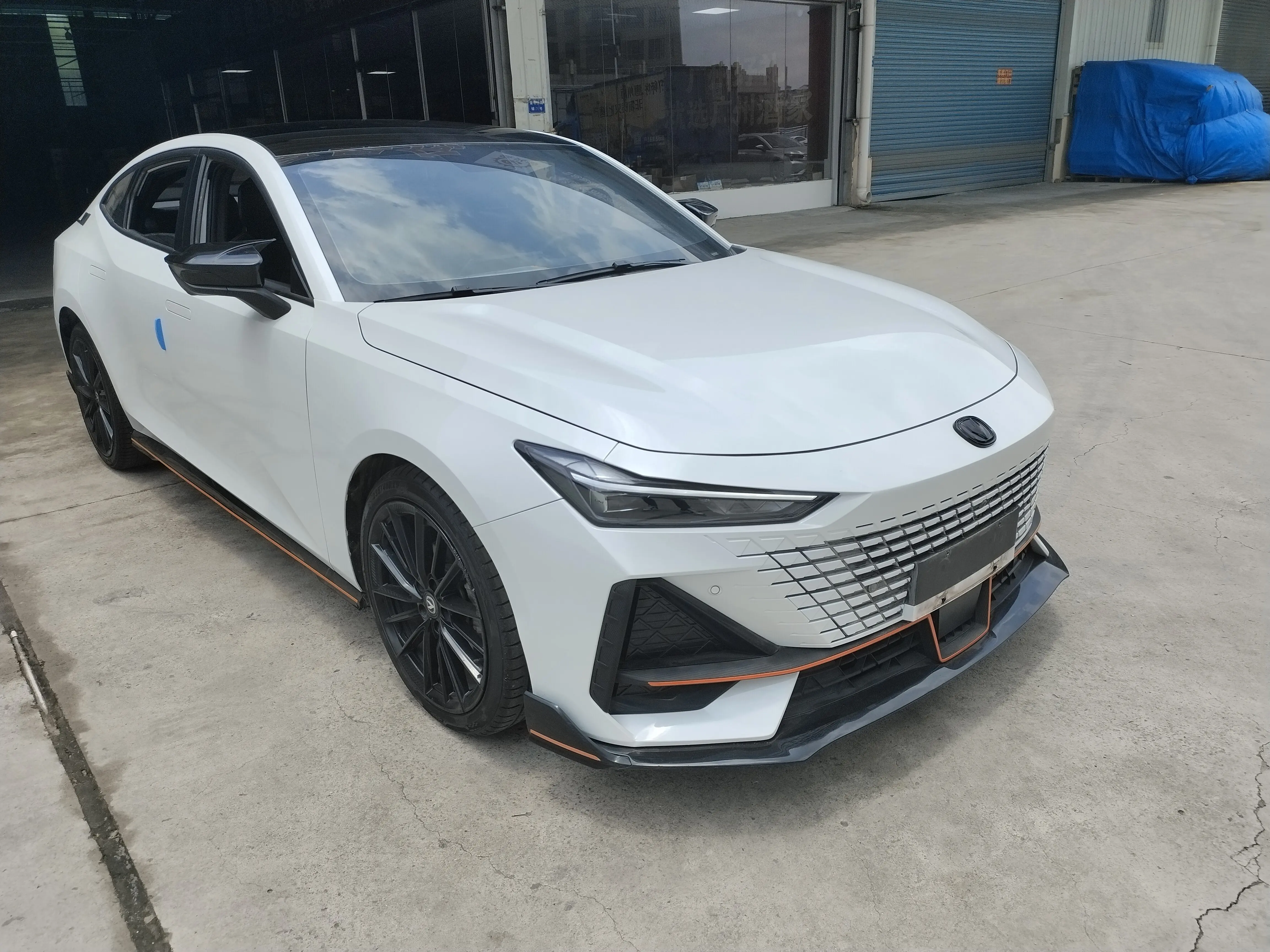 Changan UNI-V