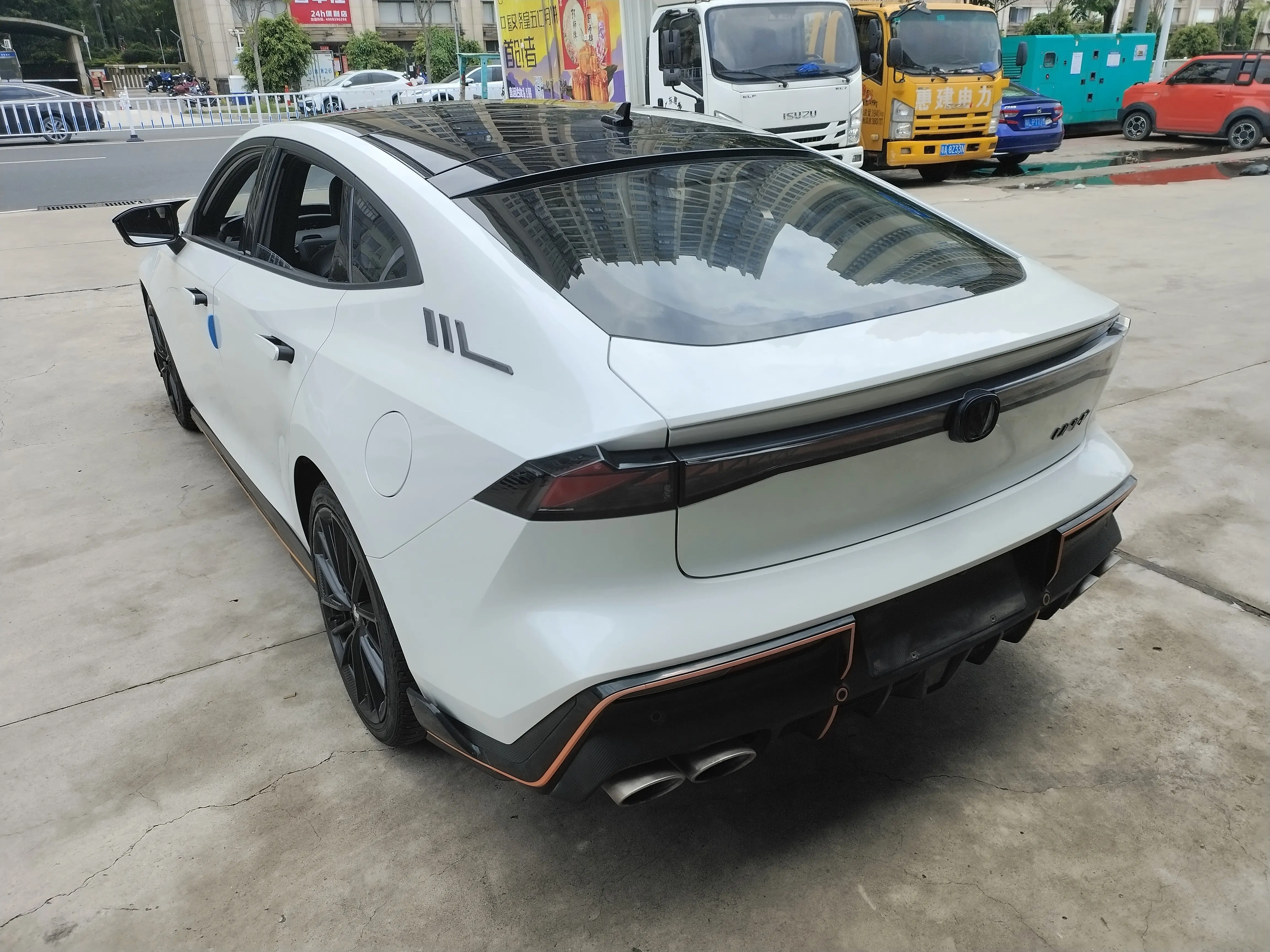 Changan UNI-V