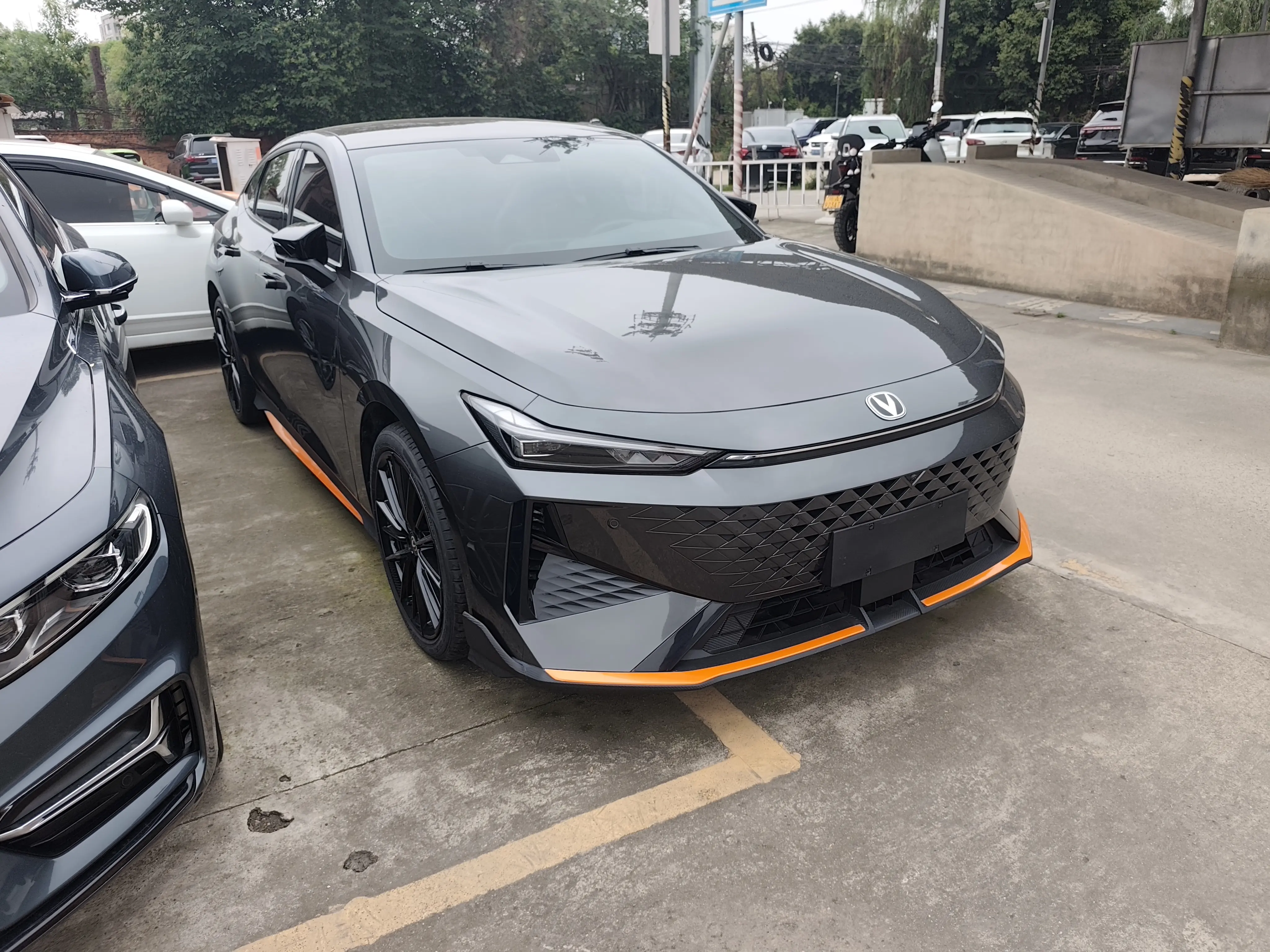 Changan UNI-V