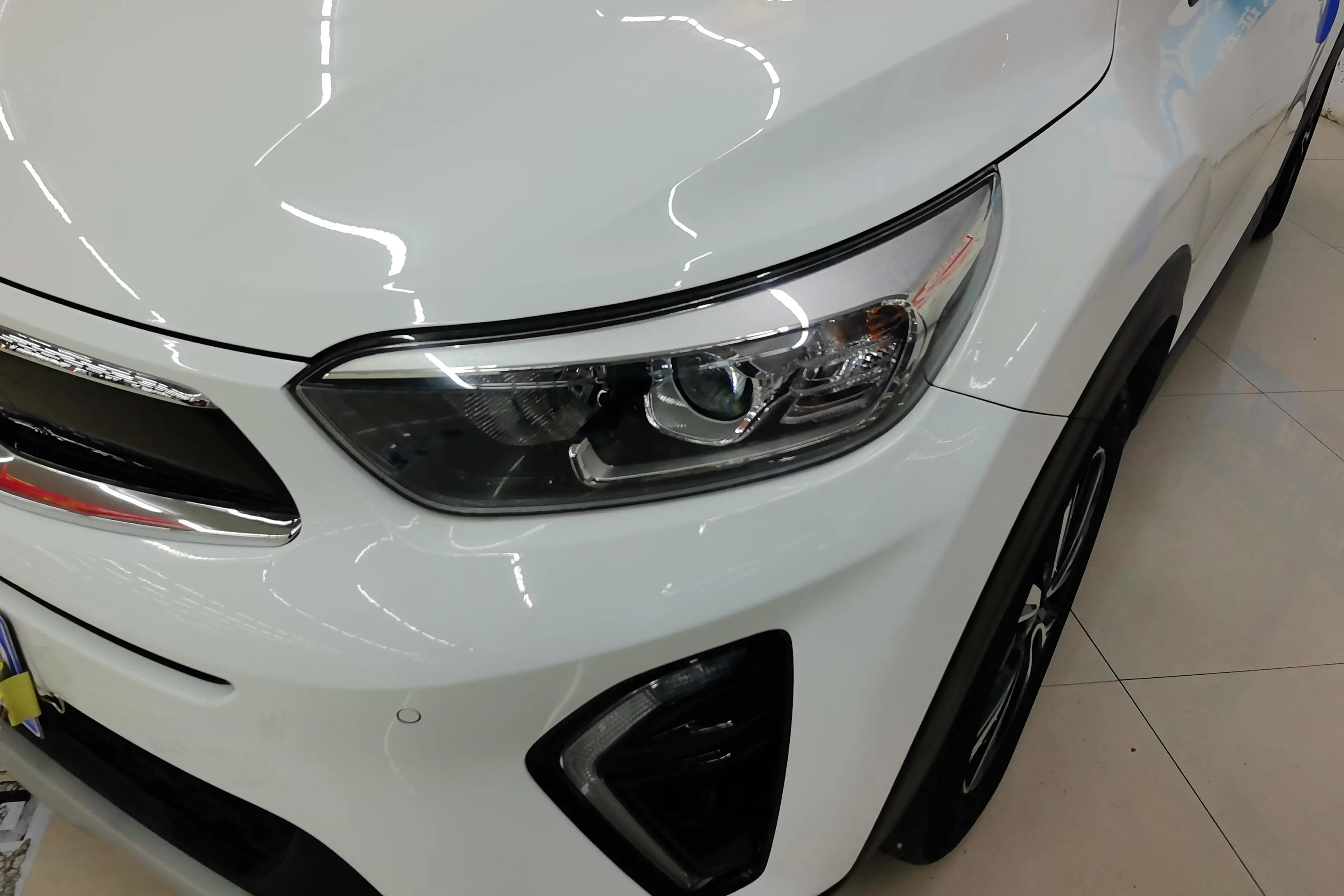 Kia KX1