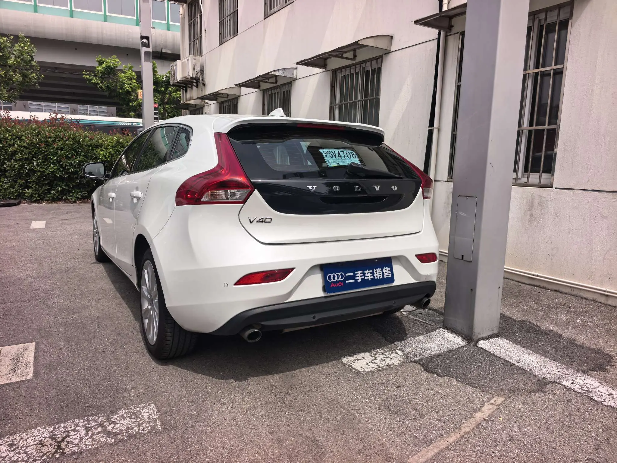 Volvo V40