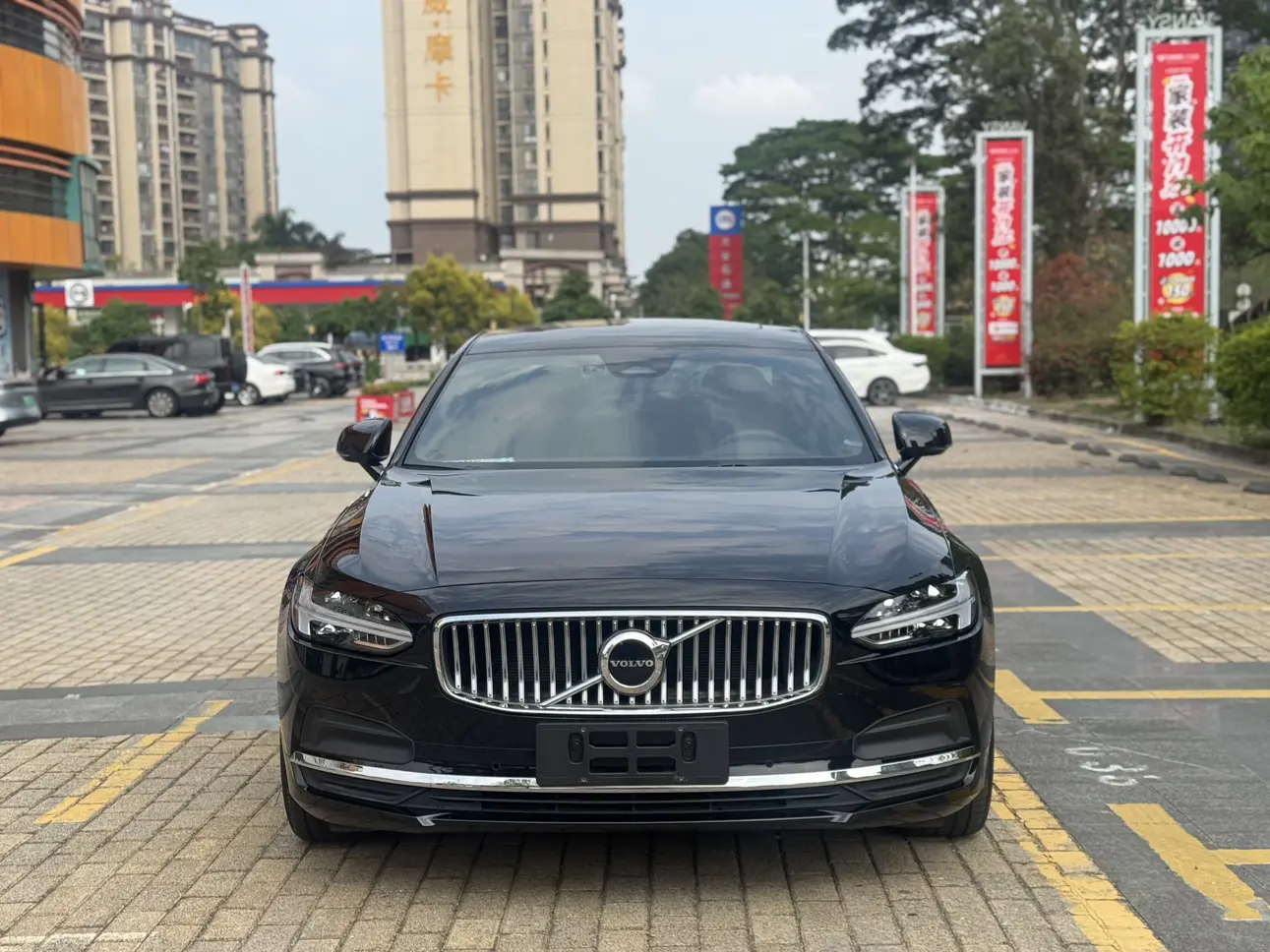 Volvo S90