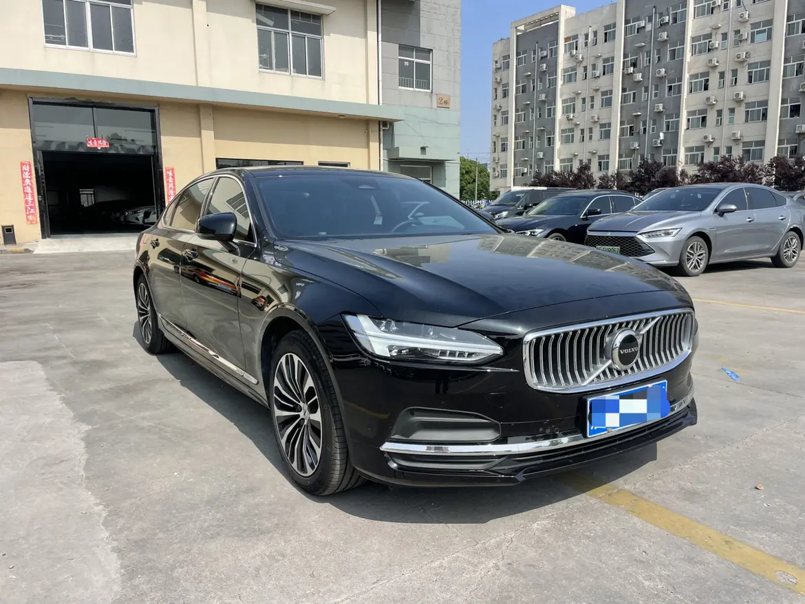 Volvo S90