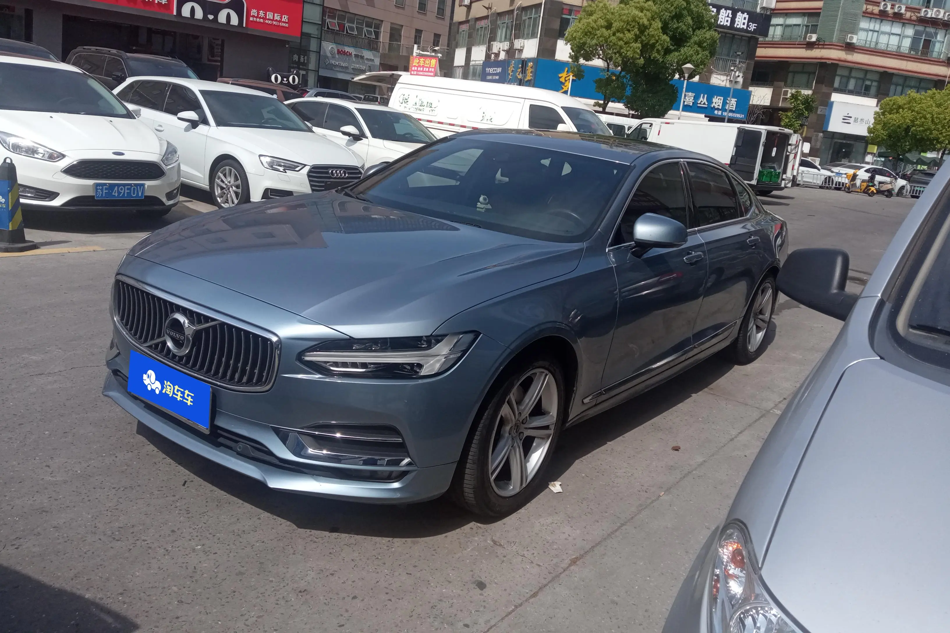 Volvo S90