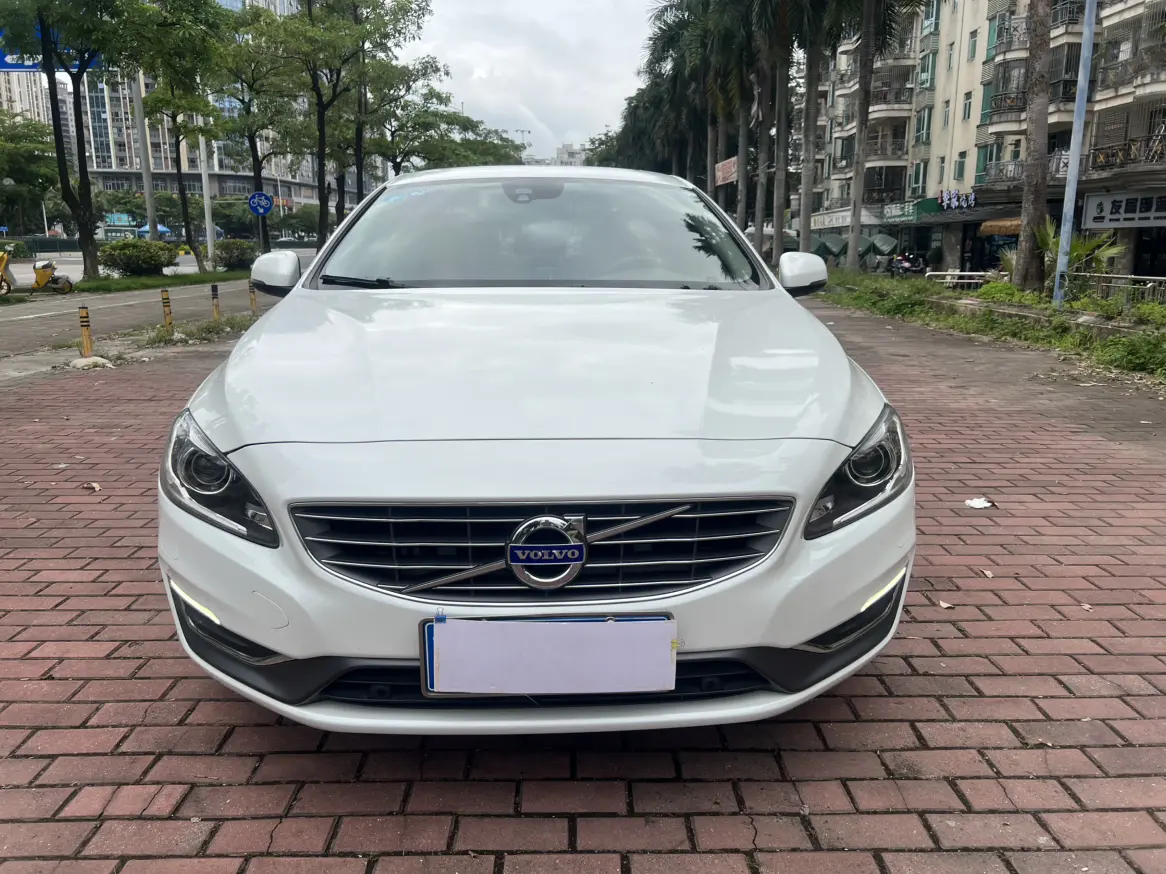Volvo S60