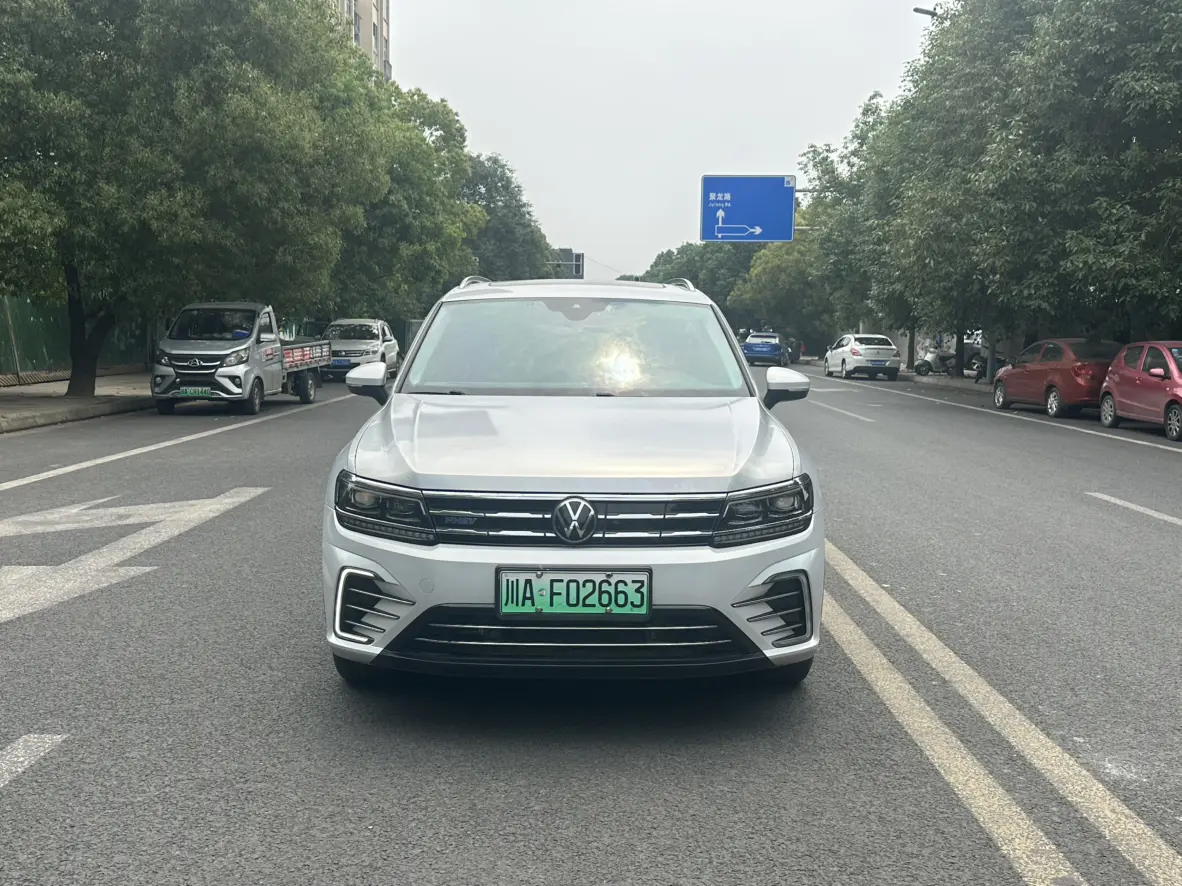 Volkswagen Tiguan L PHEV