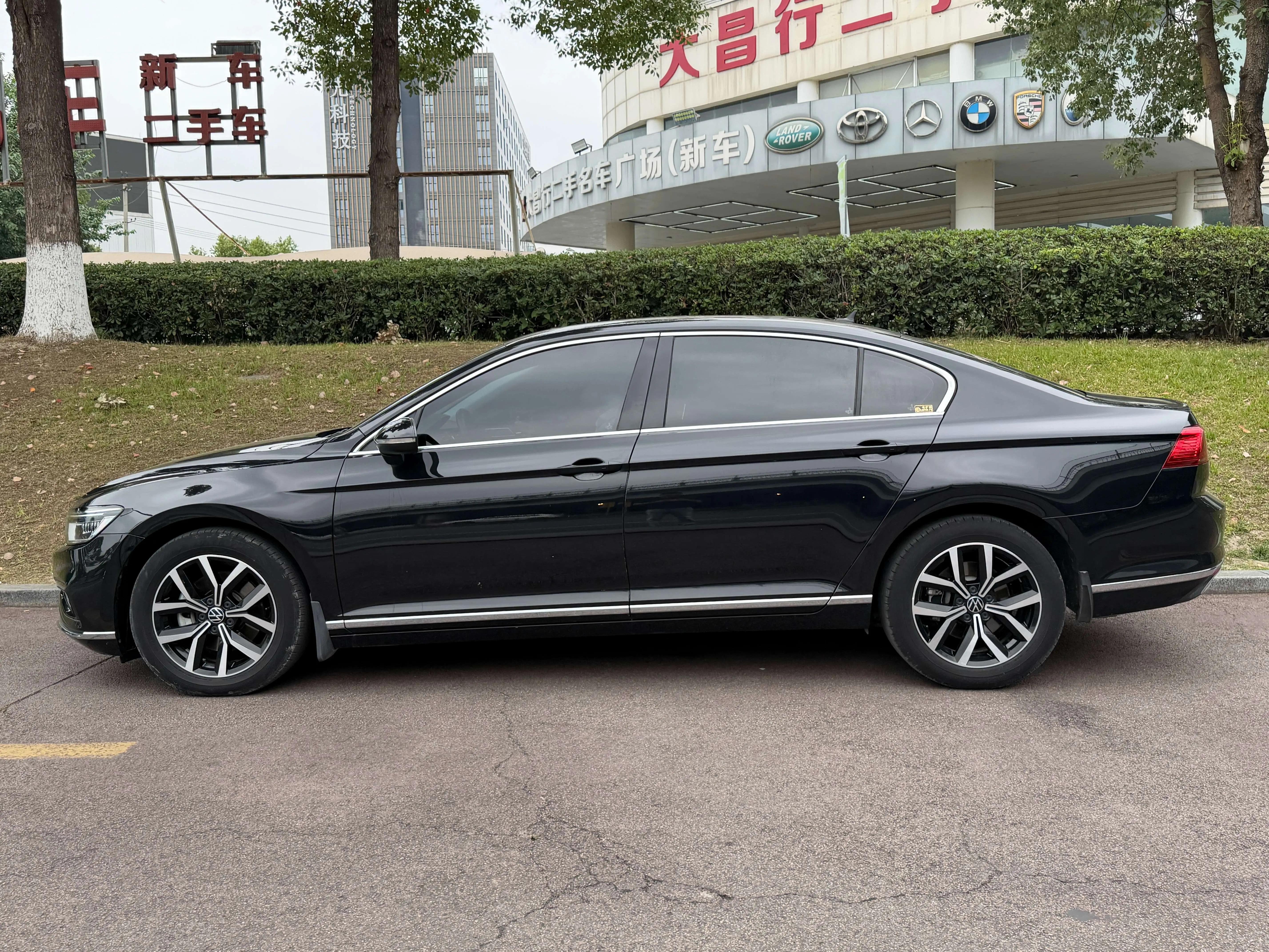 Volkswagen Magotan