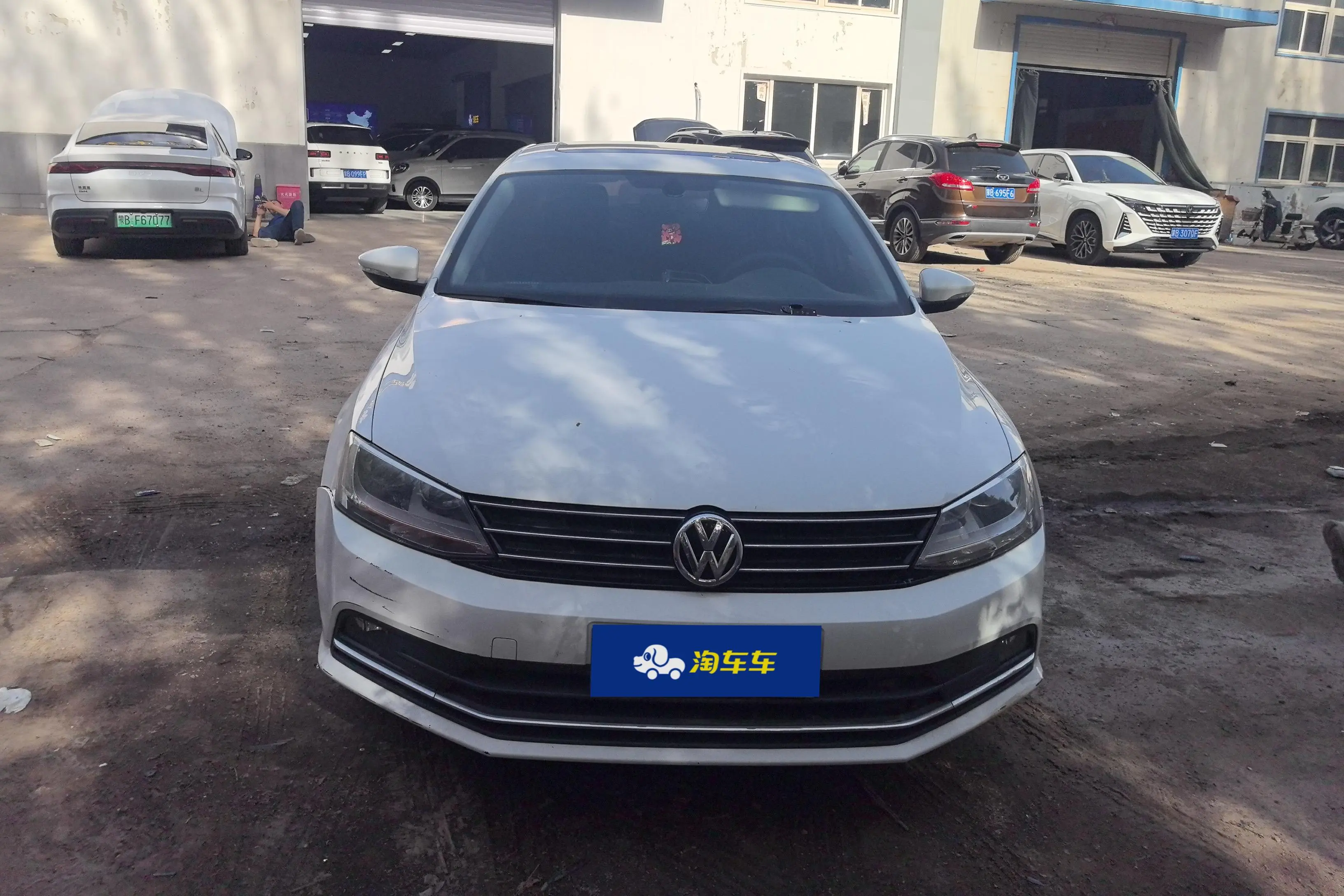 Volkswagen Sagitar