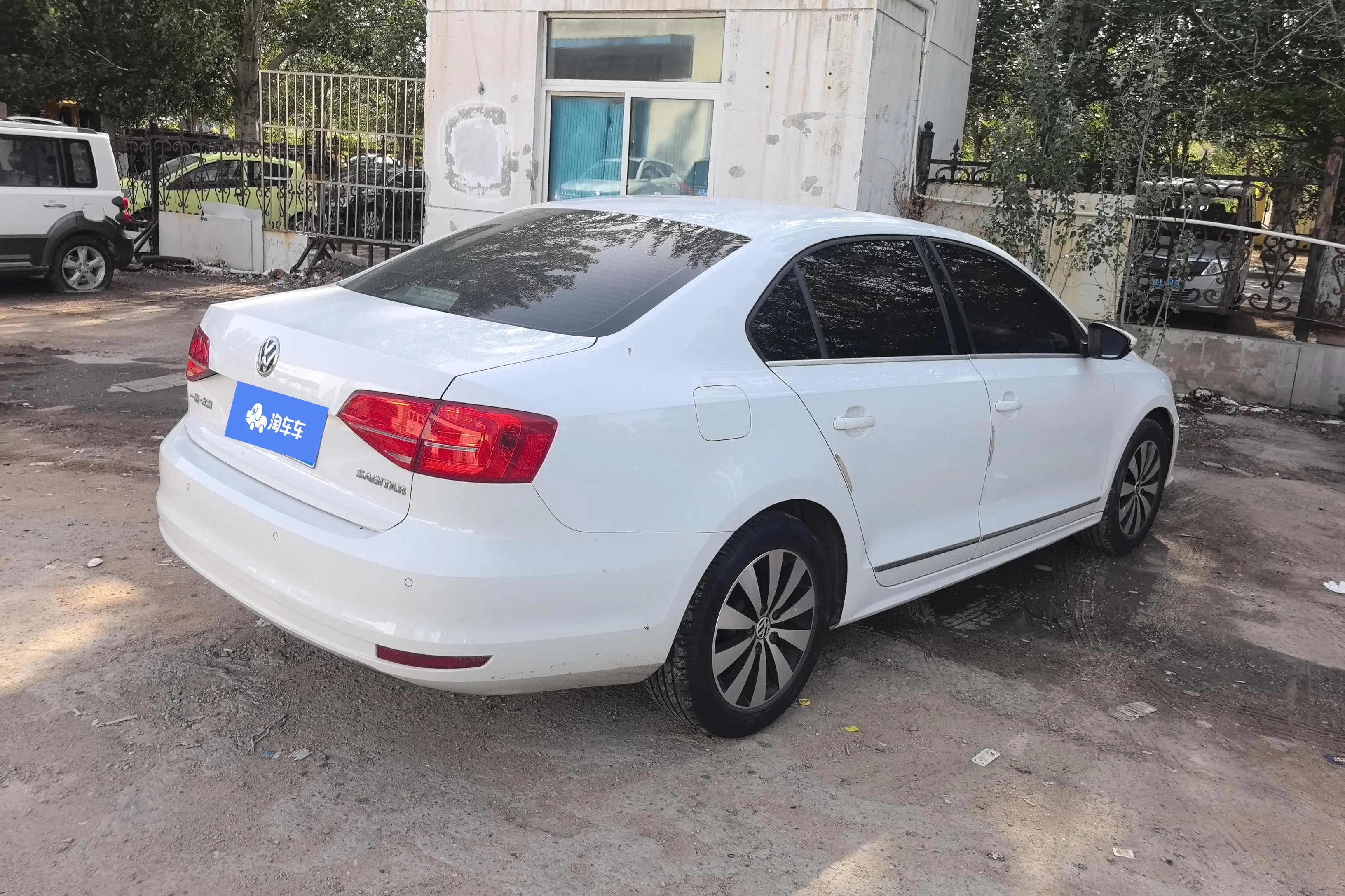 Volkswagen Sagitar