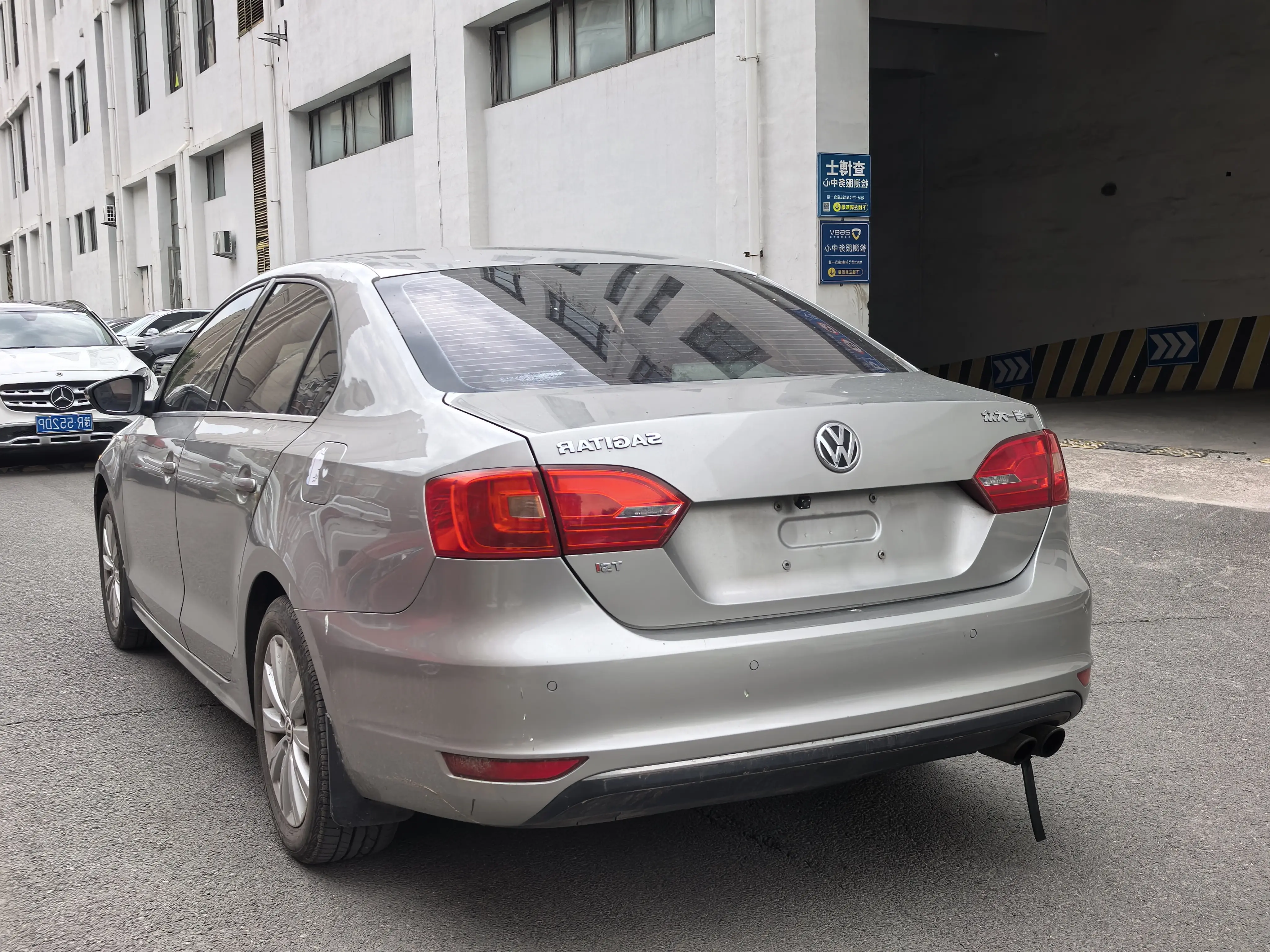 Volkswagen Sagitar