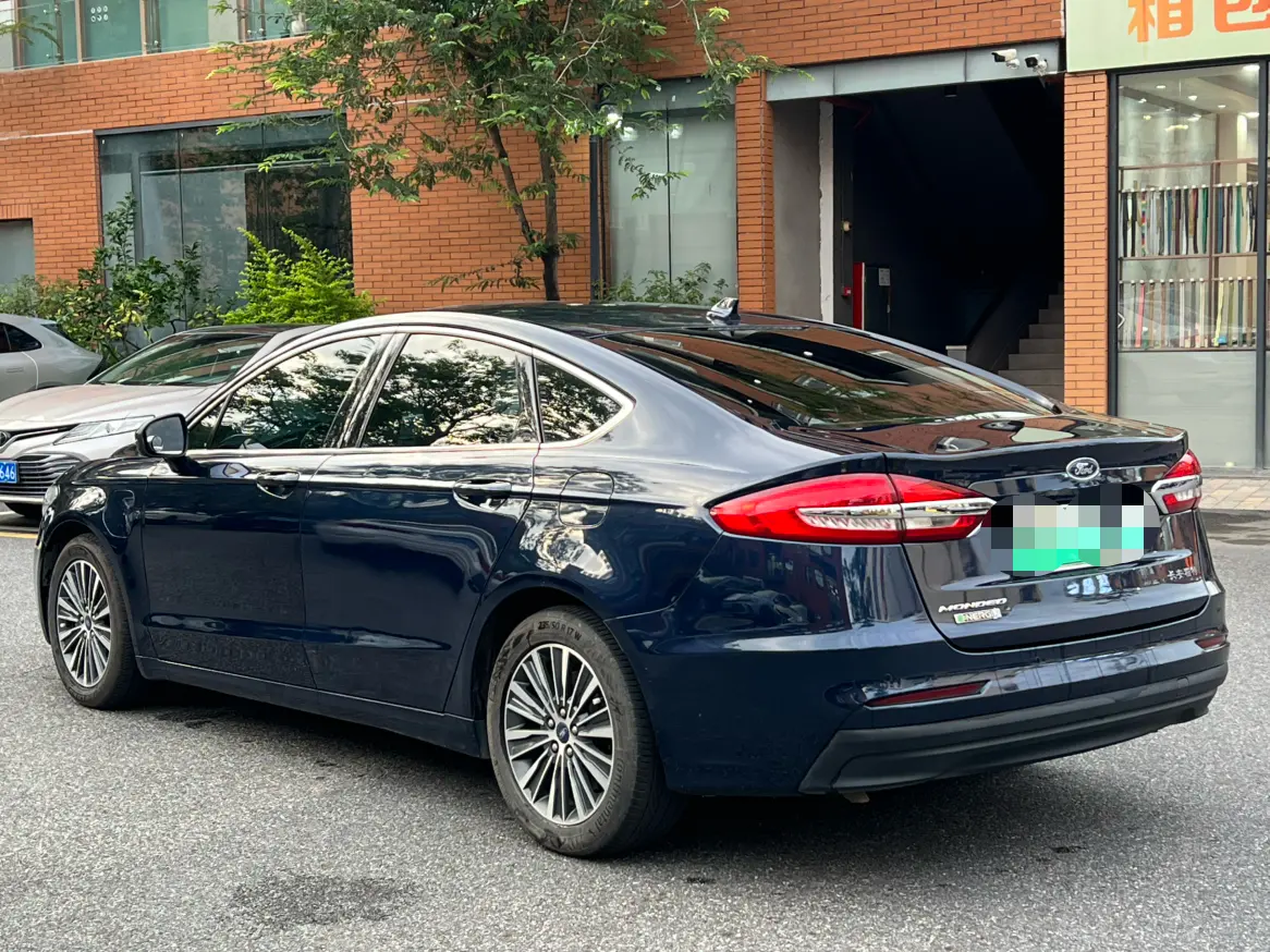 Ford Mondeo PHEV