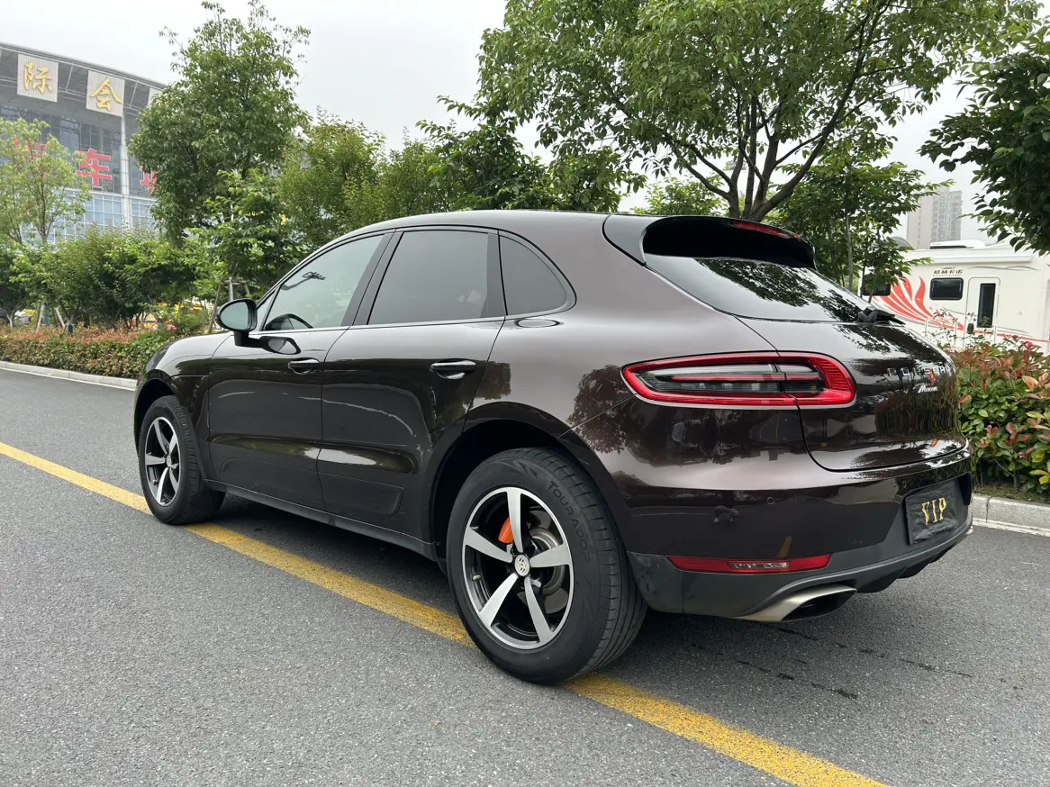 Porsche Macan