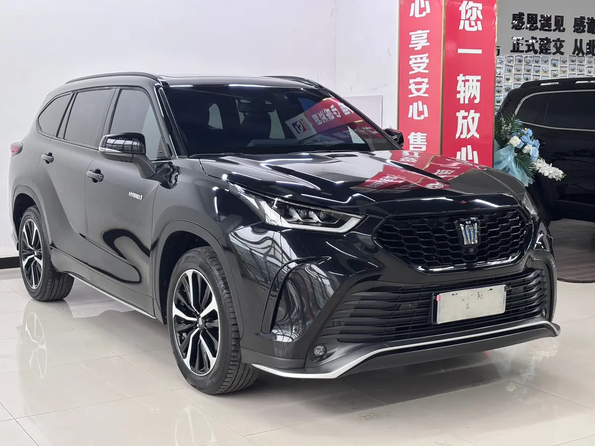 Toyota Crown Kluger