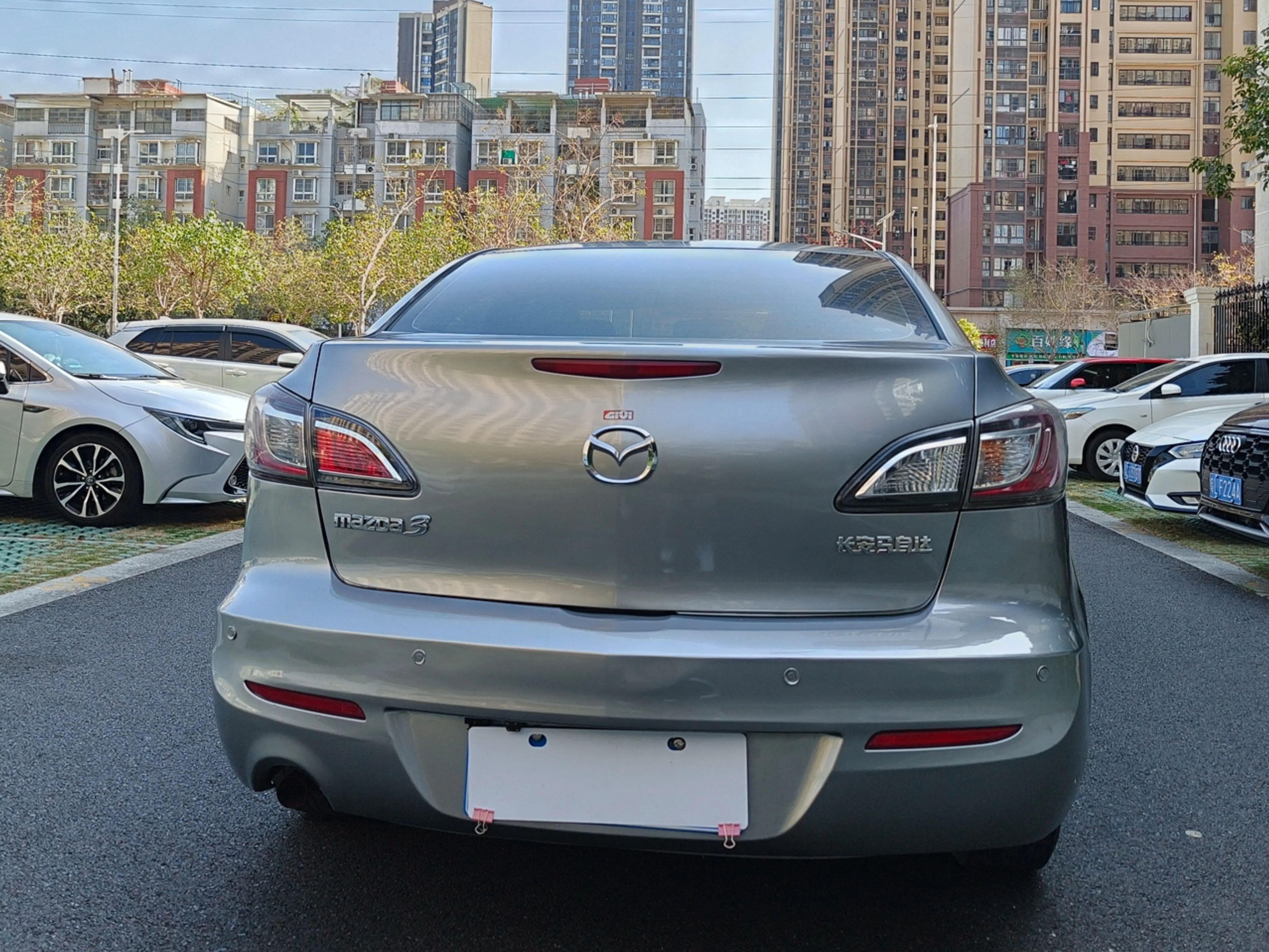 Mazda Axela