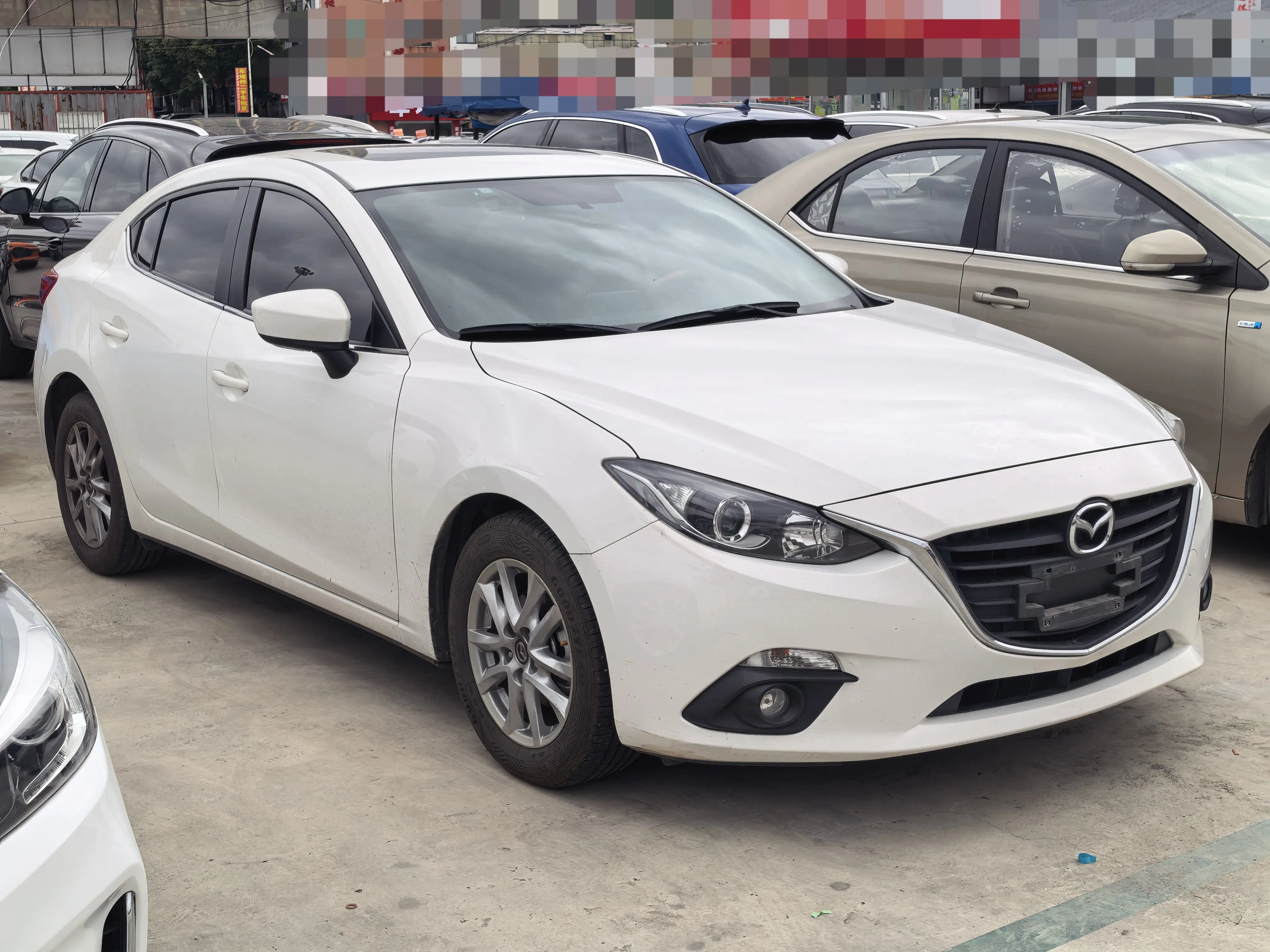 Mazda Axela