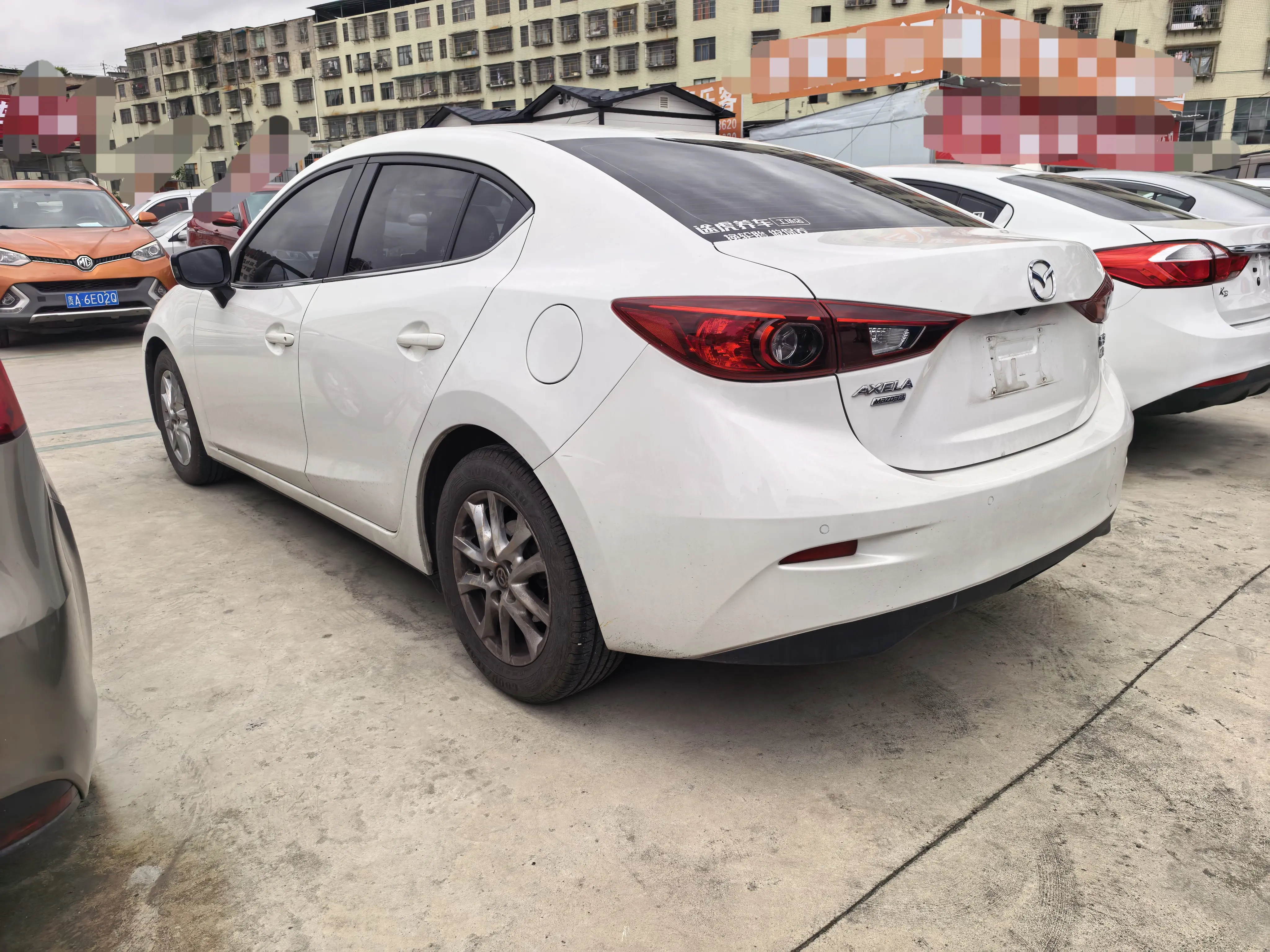 Mazda Axela