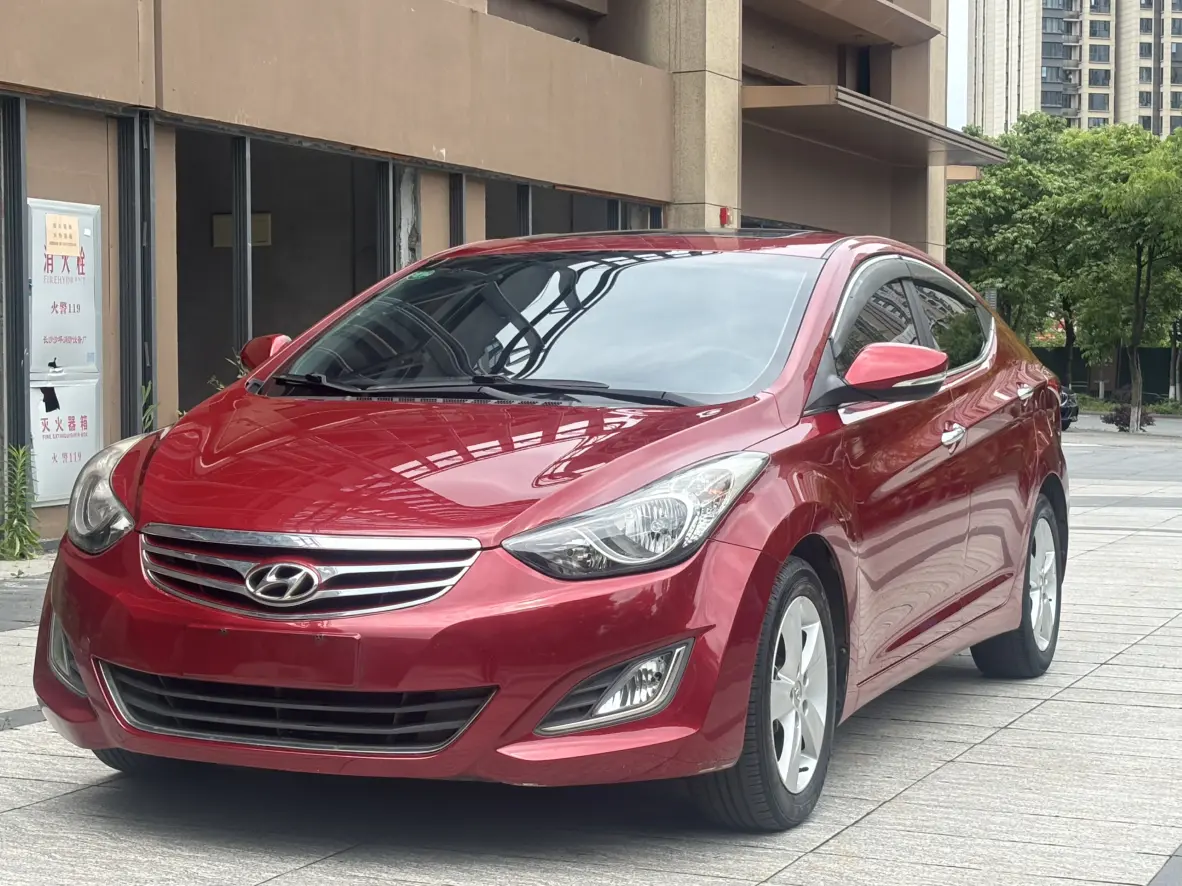 Hyundai Elantra