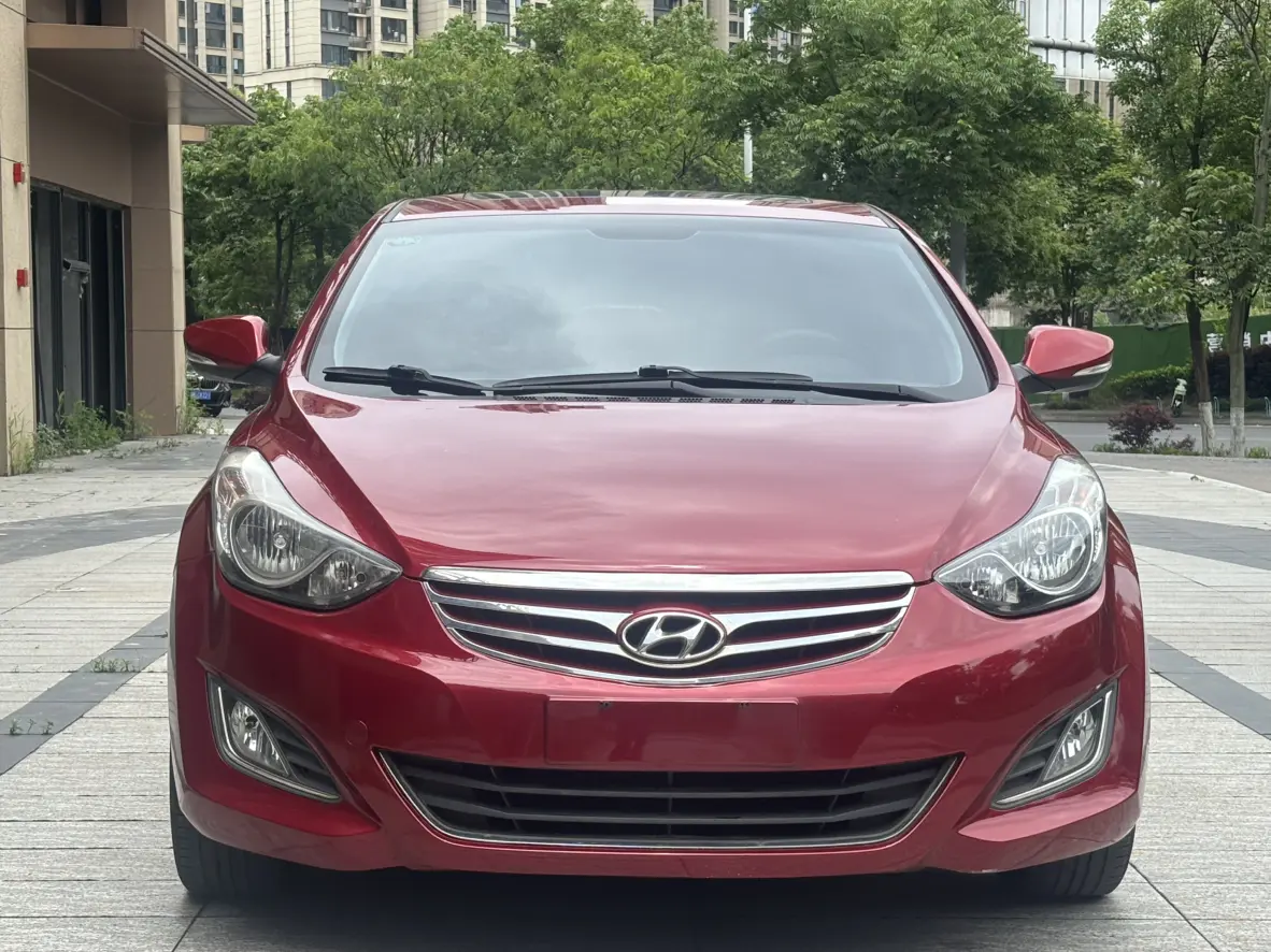 Hyundai Elantra